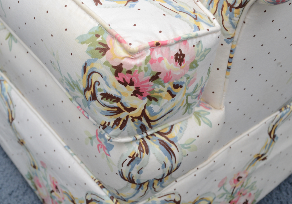 Vintage Floral Upholstered Lounge Chair