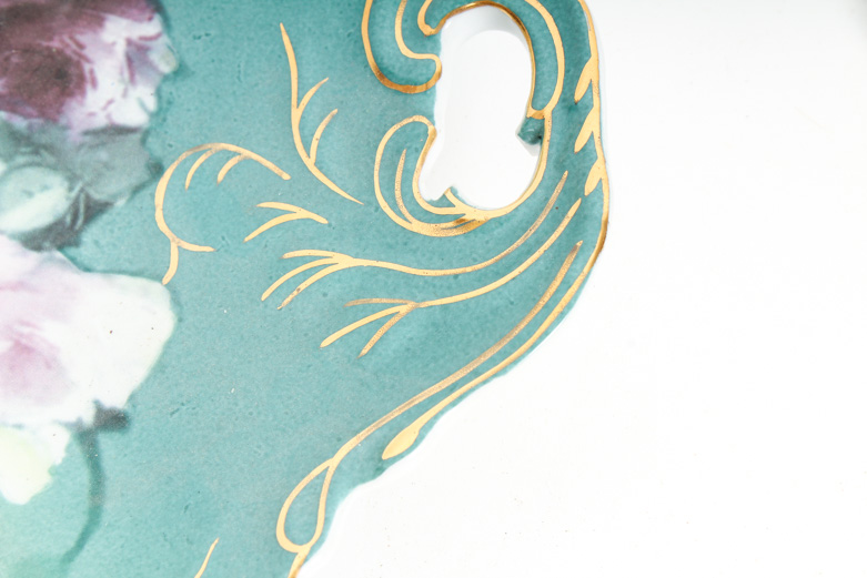 "1898 China Company" Victorian Style Cake Serving Set