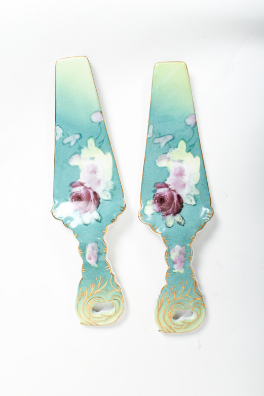 "1898 China Company" Victorian Style Cake Serving Set