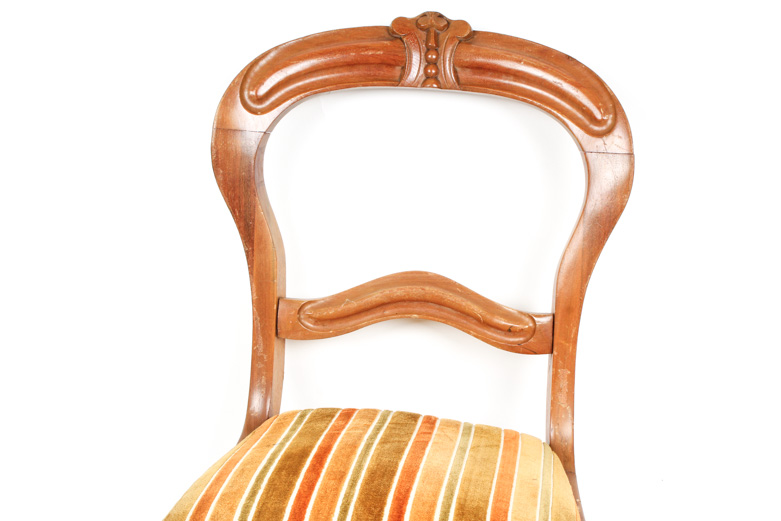Balloon Back Style Parlor Chair