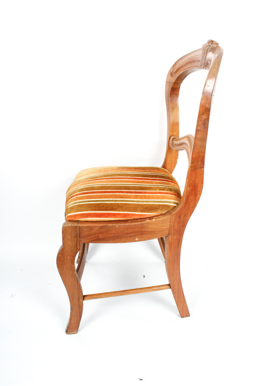 Balloon Back Style Parlor Chair