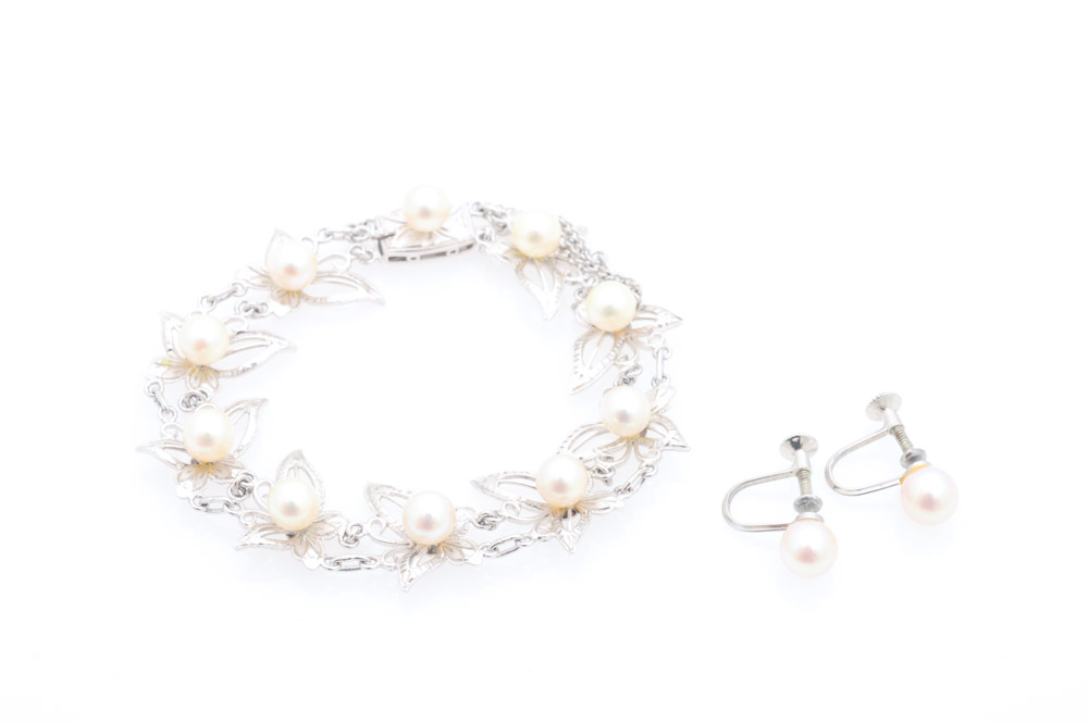 Silver Cultured Pearl Bracelet and Earrings Set