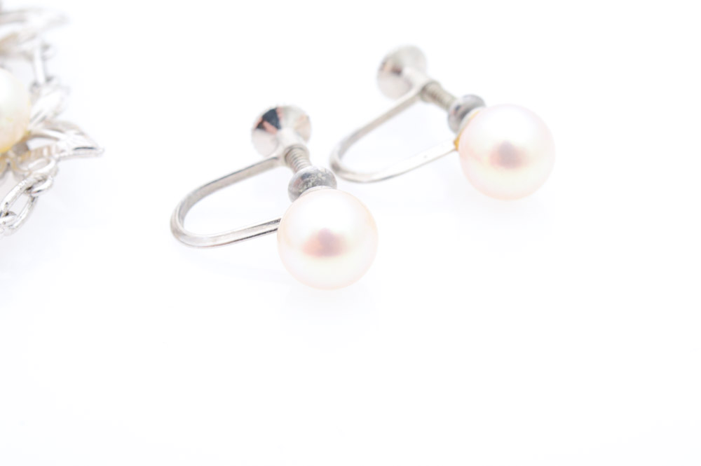 Silver Cultured Pearl Bracelet and Earrings Set