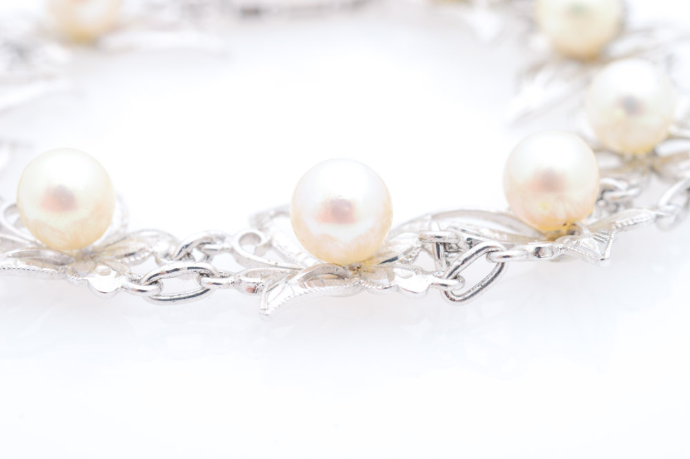 Silver Cultured Pearl Bracelet and Earrings Set