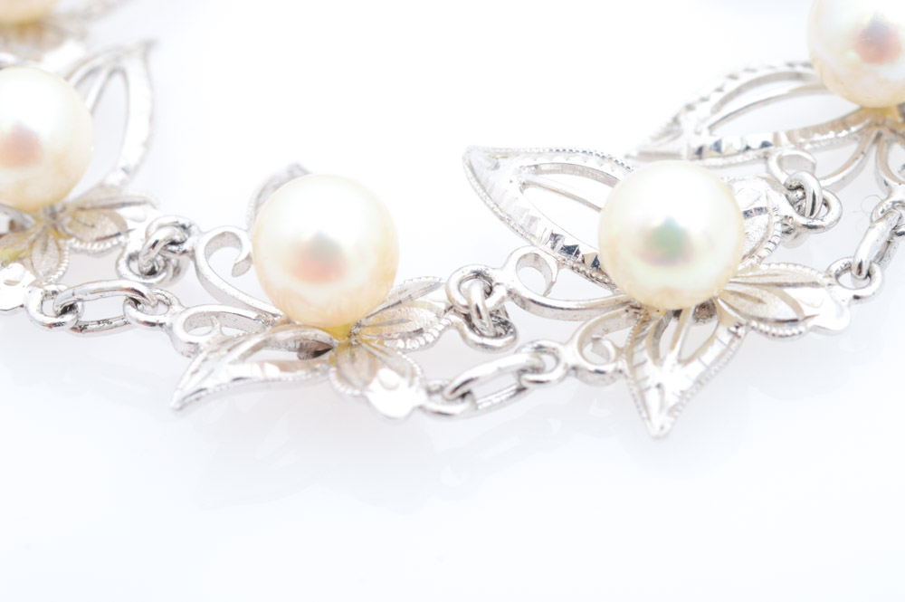 Silver Cultured Pearl Bracelet and Earrings Set