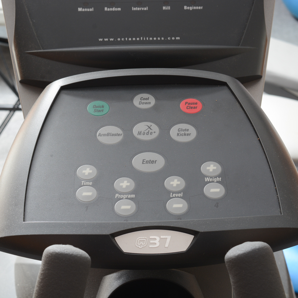 Octane Fitness 37 Elliptical