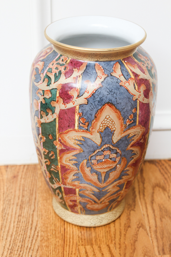 Chinese Porcelain Vase and Ginger Jar