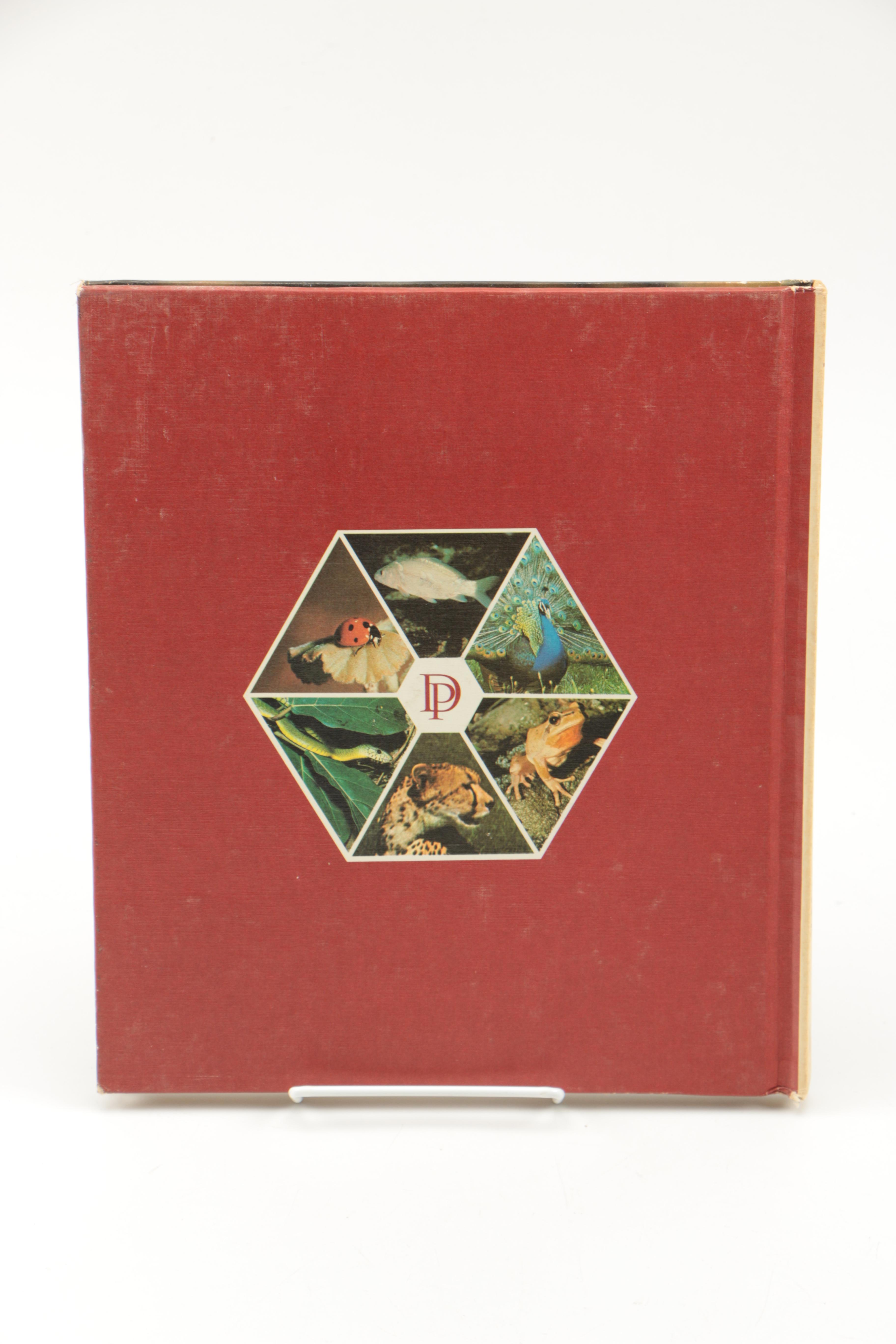 Collection of "The Illustrated Encyclopedia of the Animal Kingdom" Books