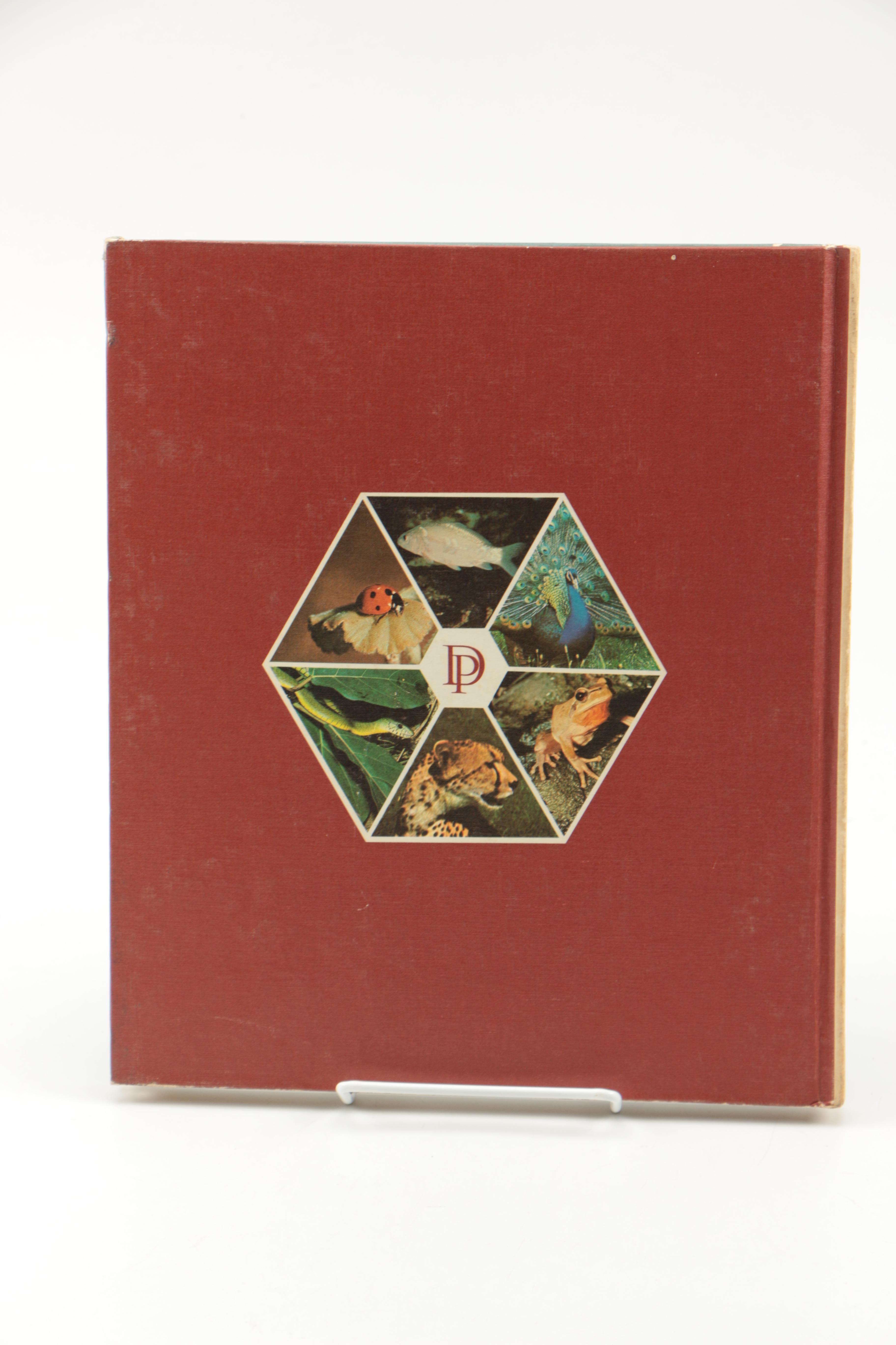 Collection of "The Illustrated Encyclopedia of the Animal Kingdom" Books