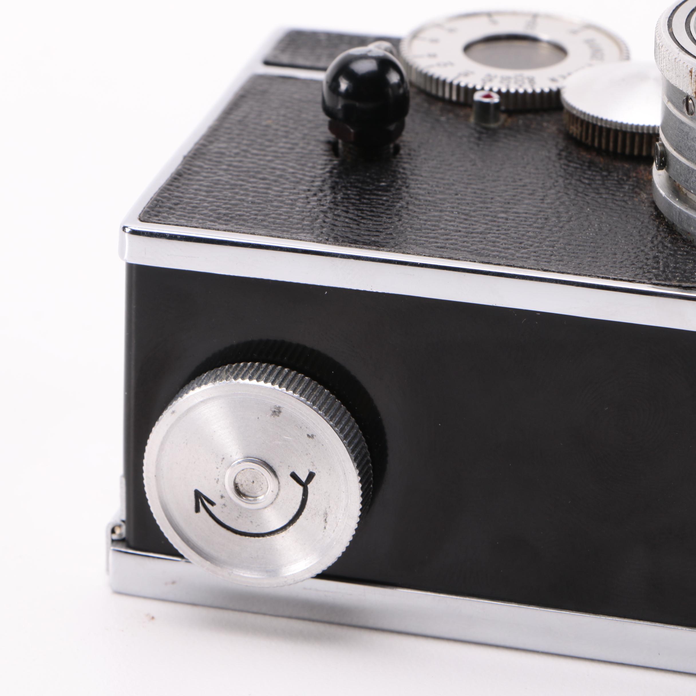 Vintage Argus 35MM Film Camera and Vinyl Carrying Case