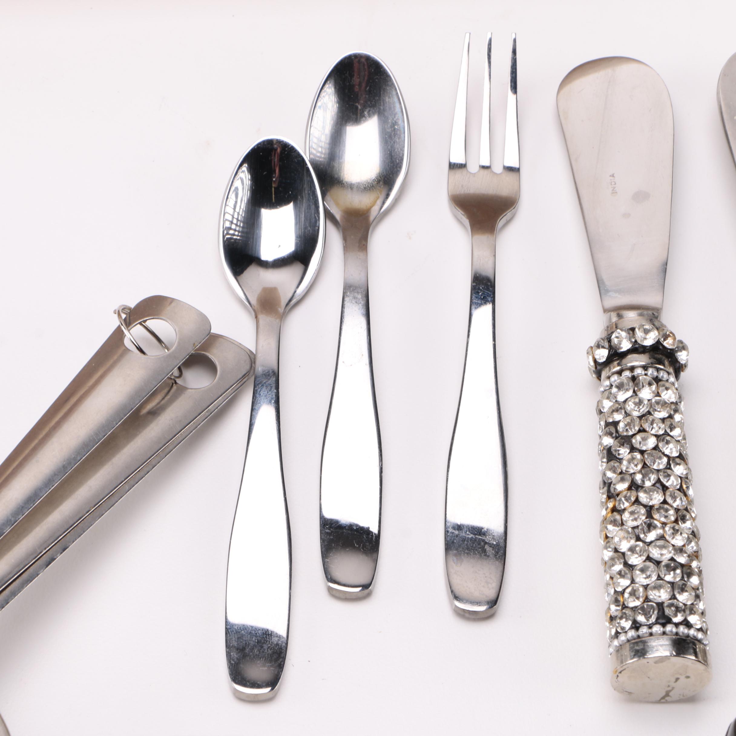 Kitchen Baking and Serving Pieces