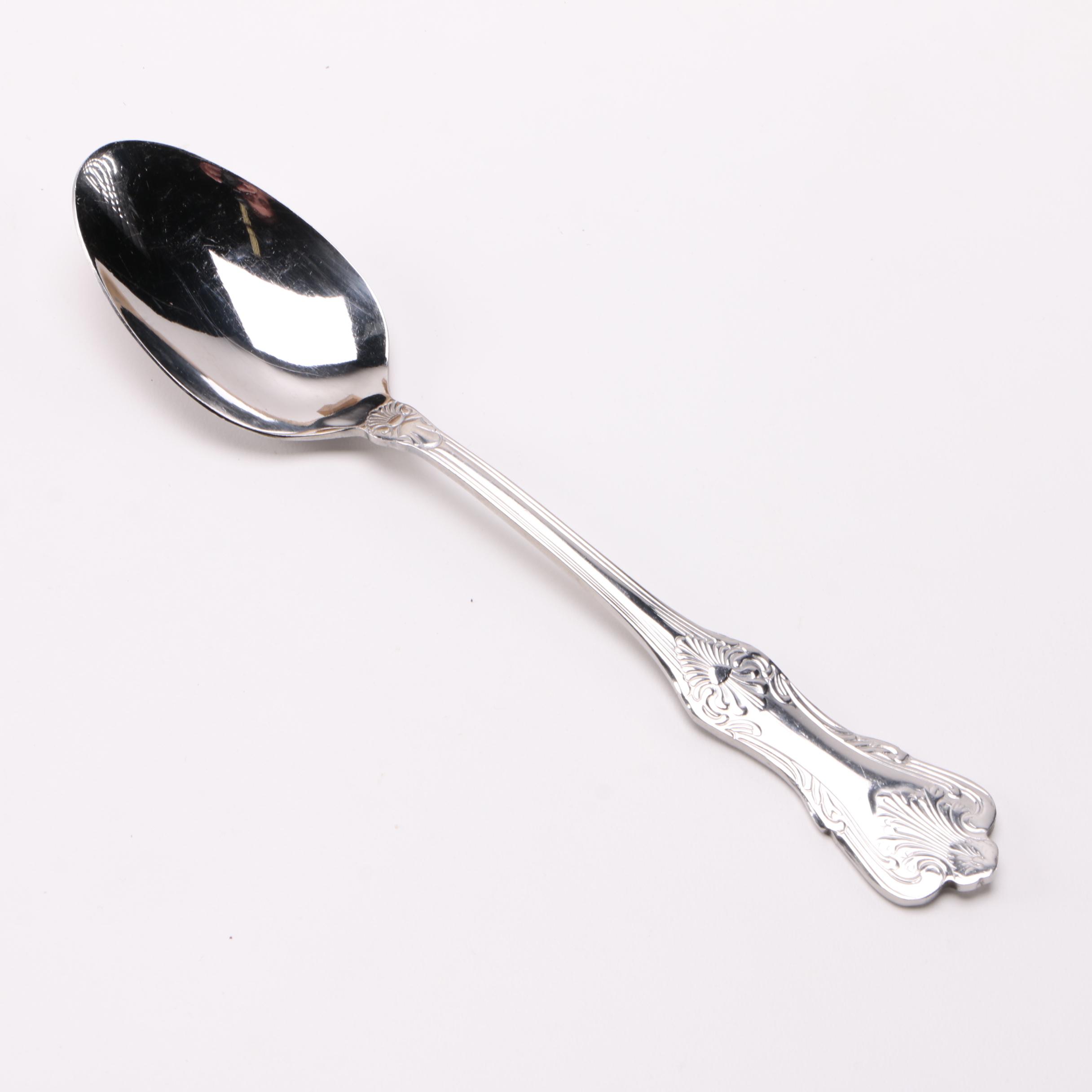 Kitchen Baking and Serving Pieces