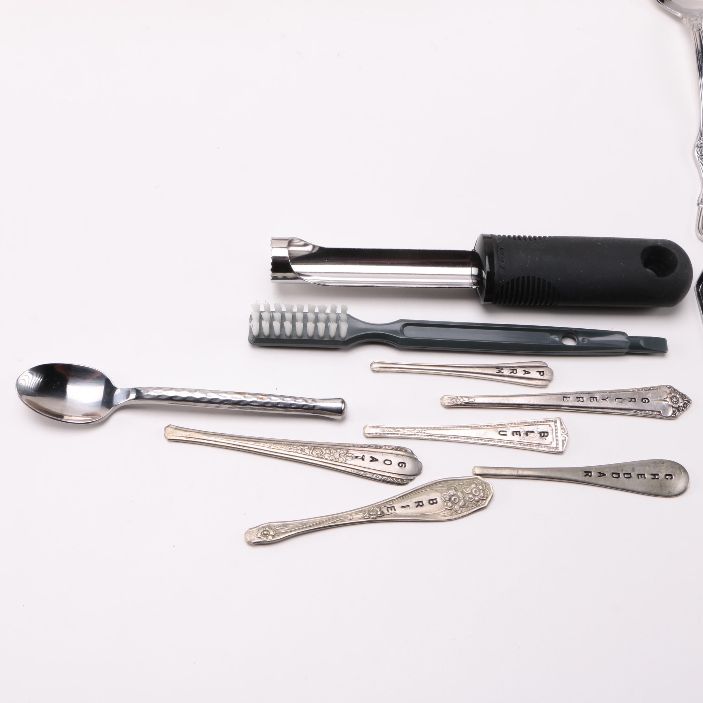 Kitchen Baking and Serving Pieces