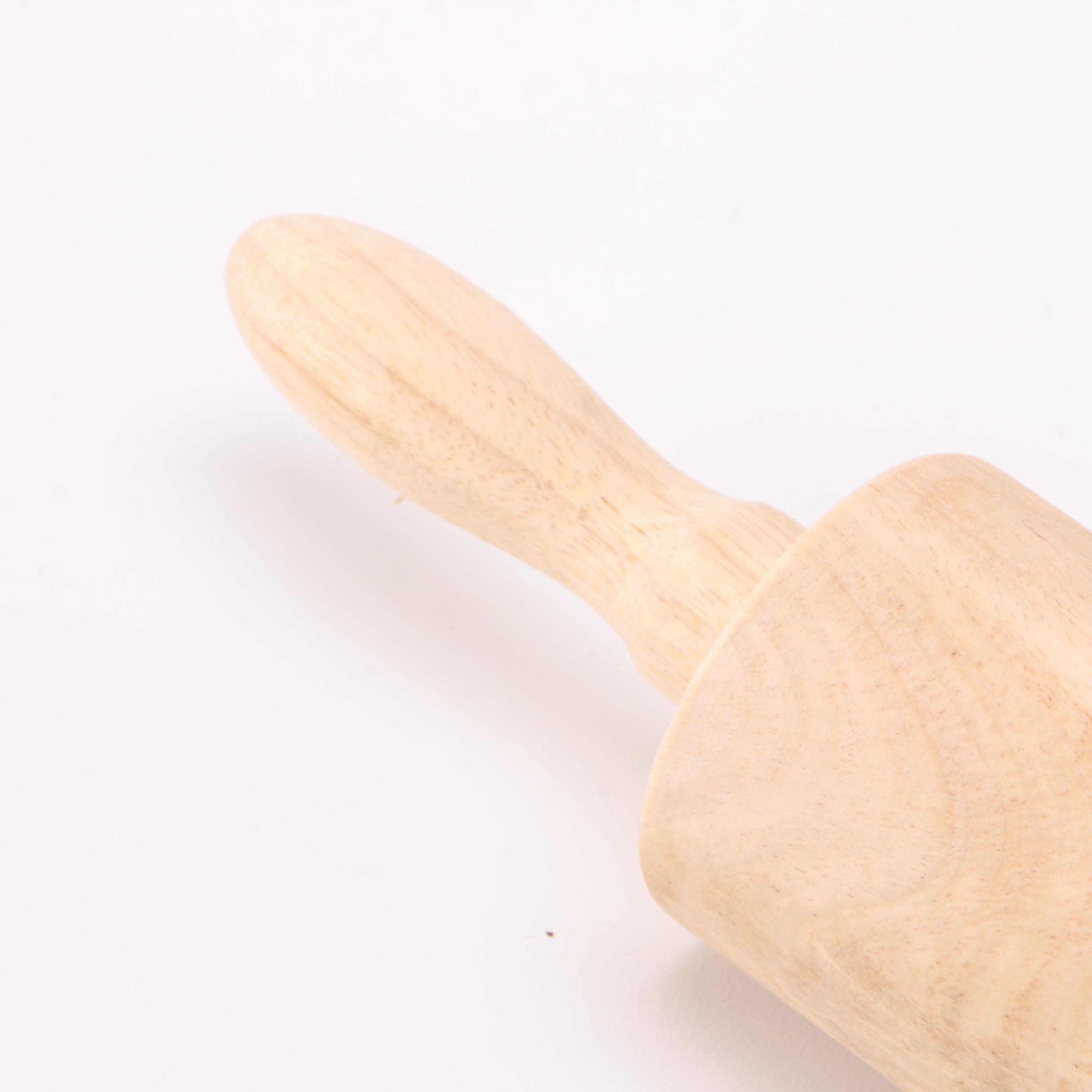 Kitchen Baking and Serving Pieces