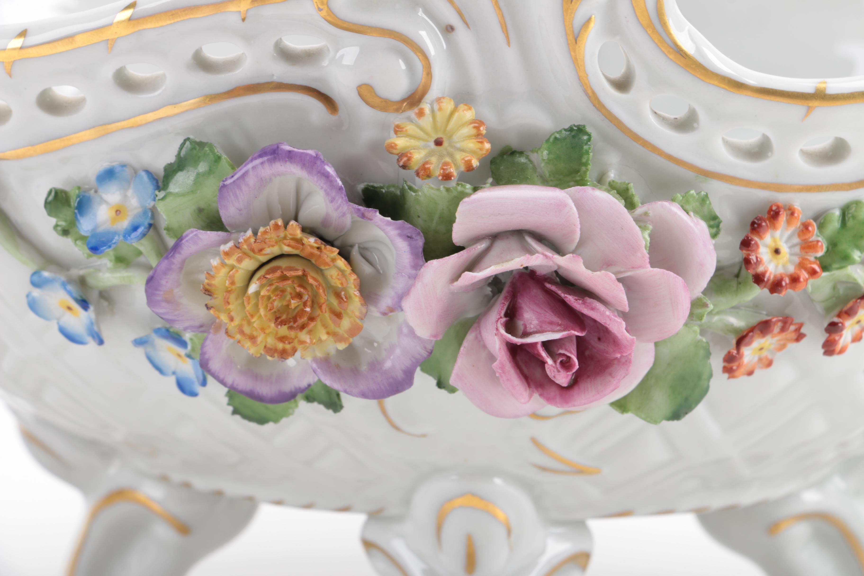 Von Schierholz Dresden Porcelain Cherub Bowl