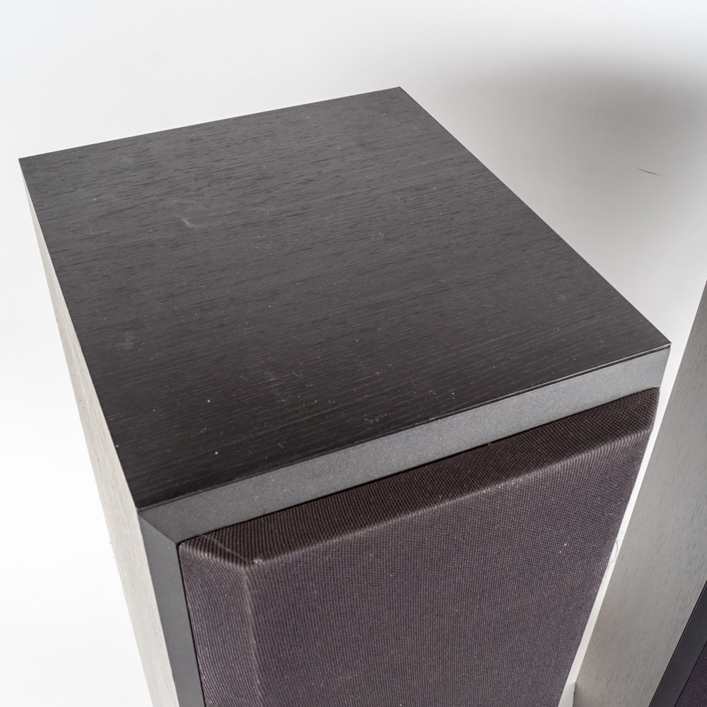 Bowers & Wilkins Floorstanding Speakers