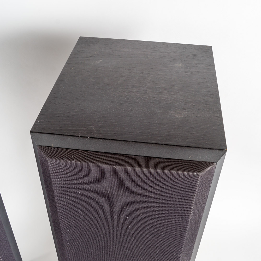 Bowers & Wilkins Floorstanding Speakers