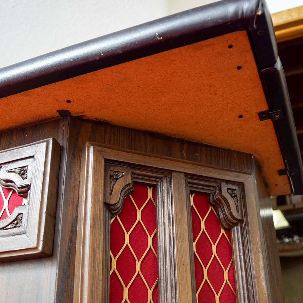 Vintage Stereo Bar with Disco Lights, Turntable, Tape Player and Speakers
