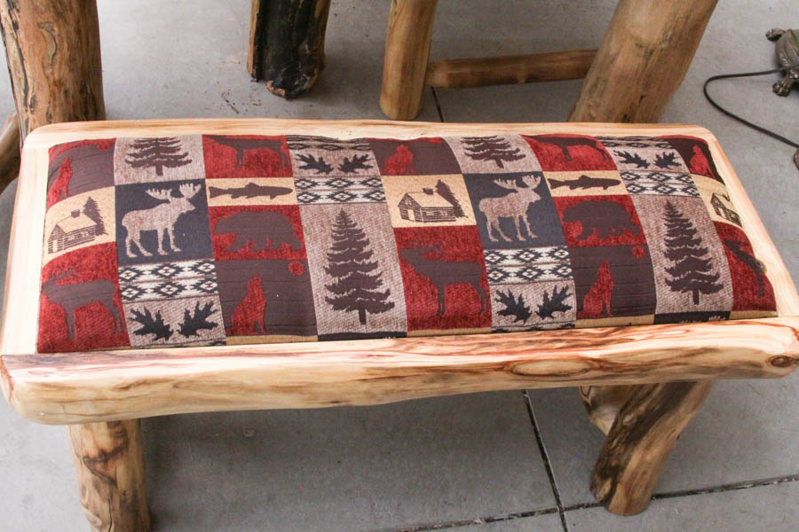 Log Cabin Style Dining Set
