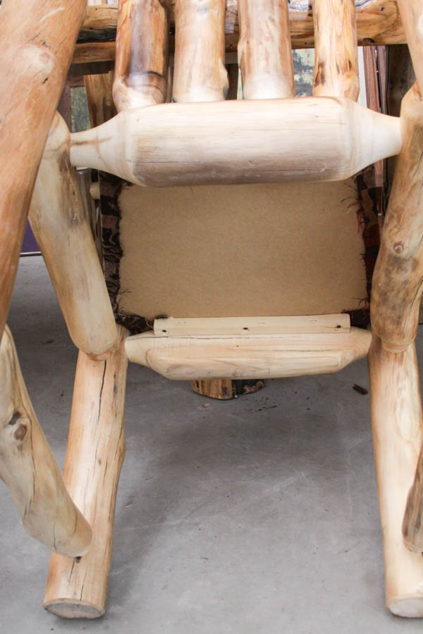 Log Cabin Style Dining Set
