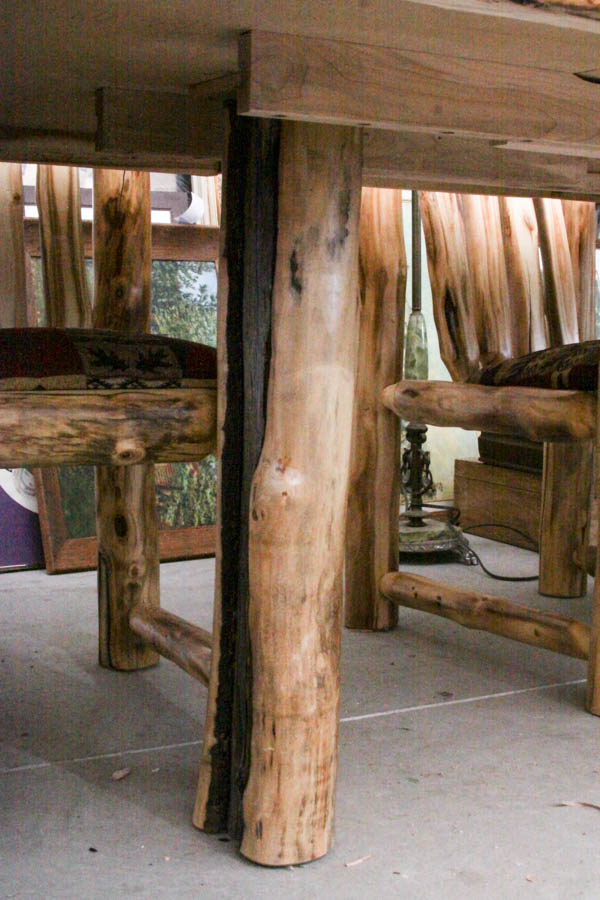 Log Cabin Style Dining Set