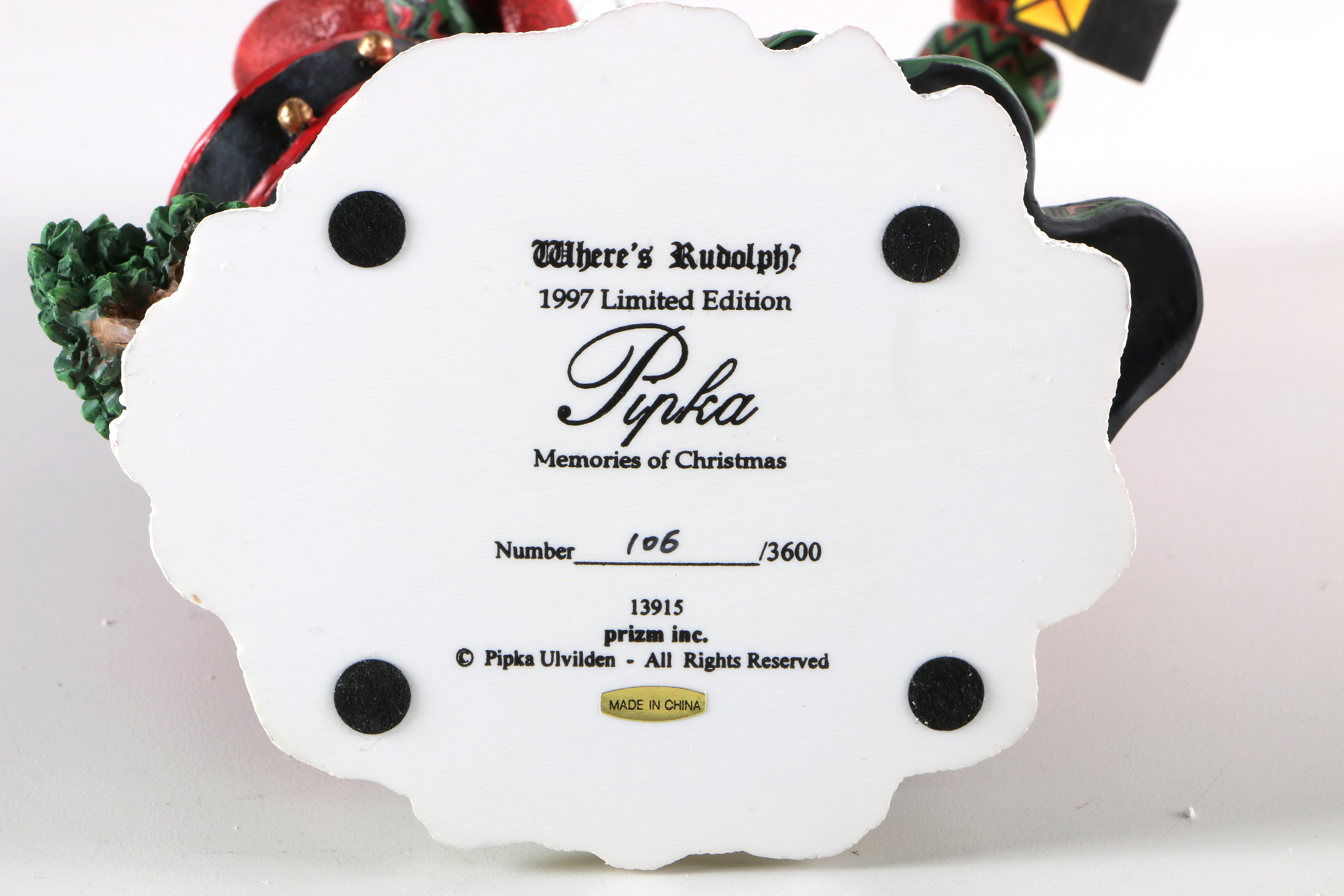 Pair of Pipka Santa Claus Figurines From 1997 and 1995