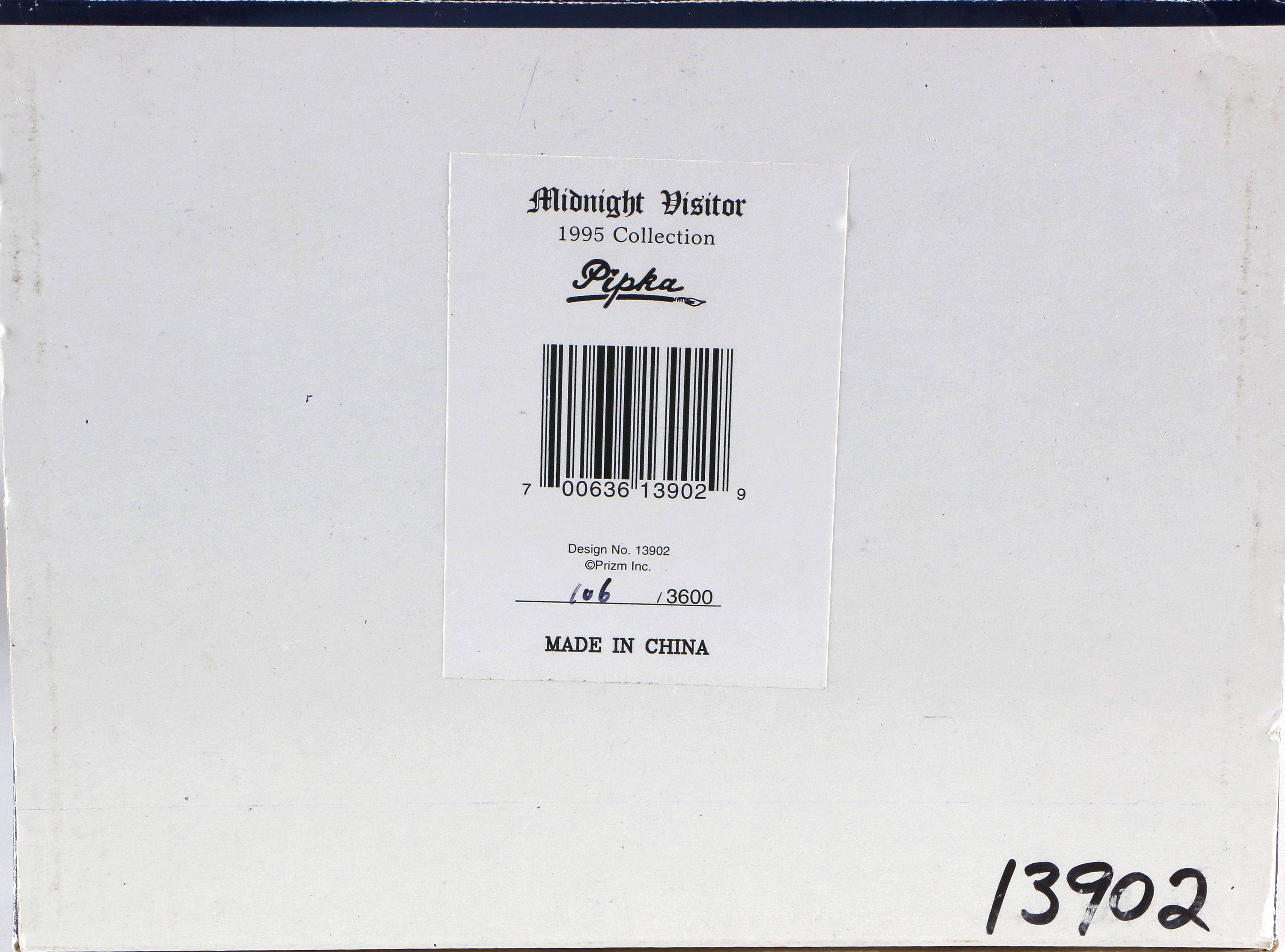 Pair of Pipka Santa Claus Figurines From 1997 and 1995