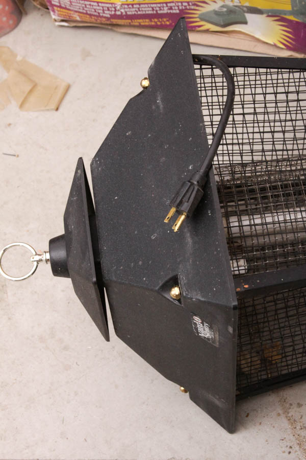 "Yard Sentry" Outdoor Insect Trap