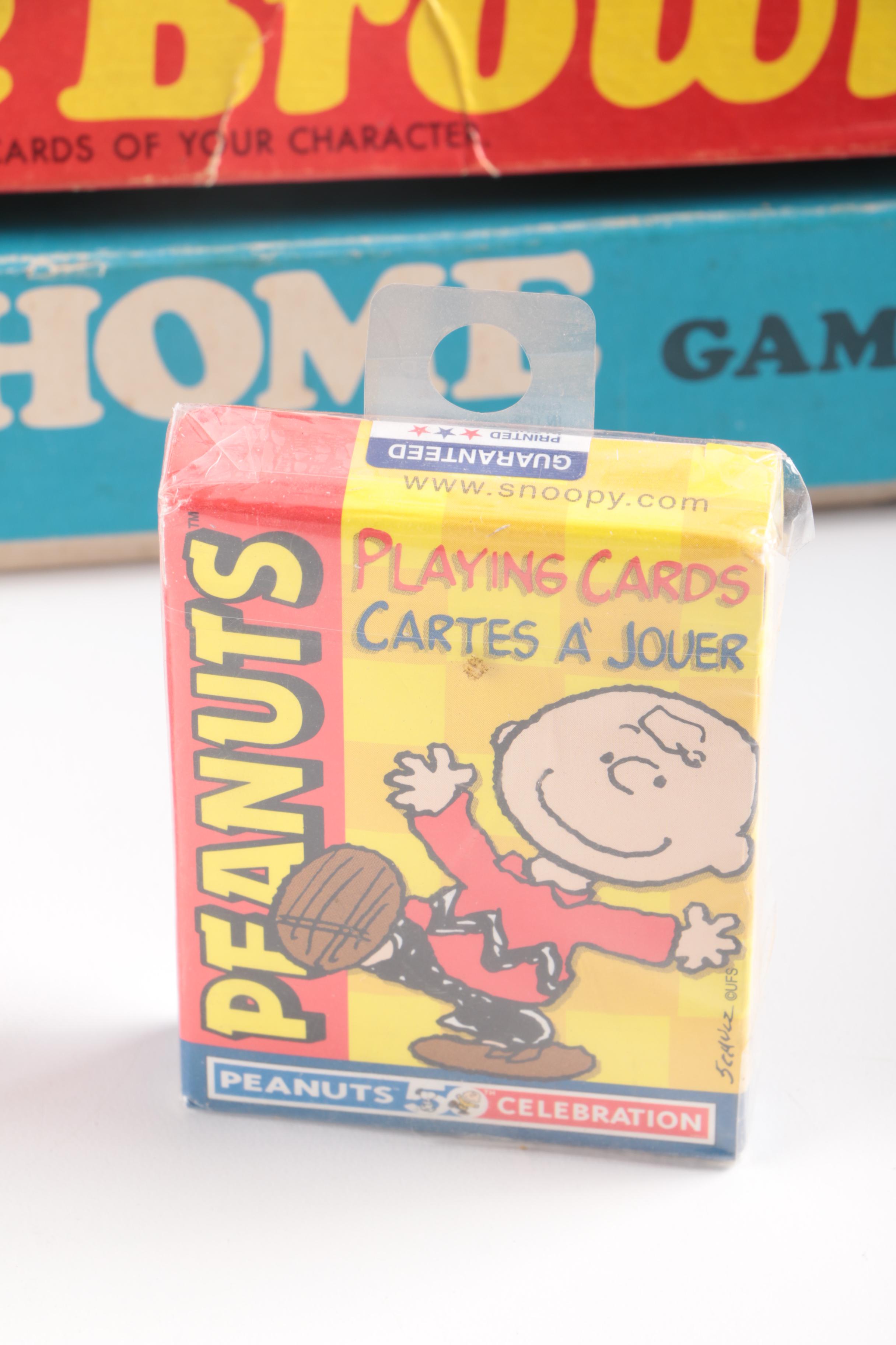 Assorted Vintage "Peanuts" Collectibles