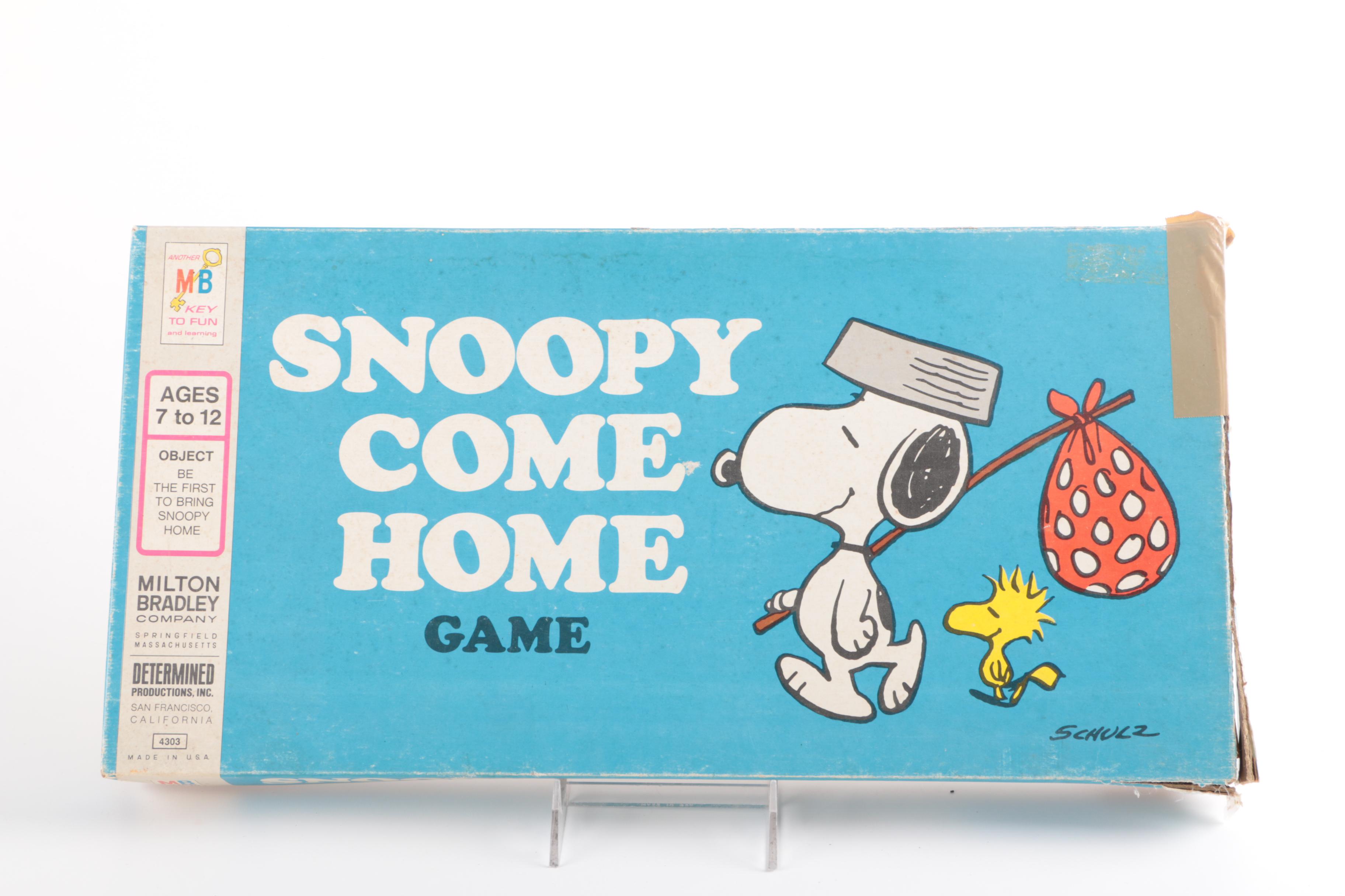 Assorted Vintage "Peanuts" Collectibles