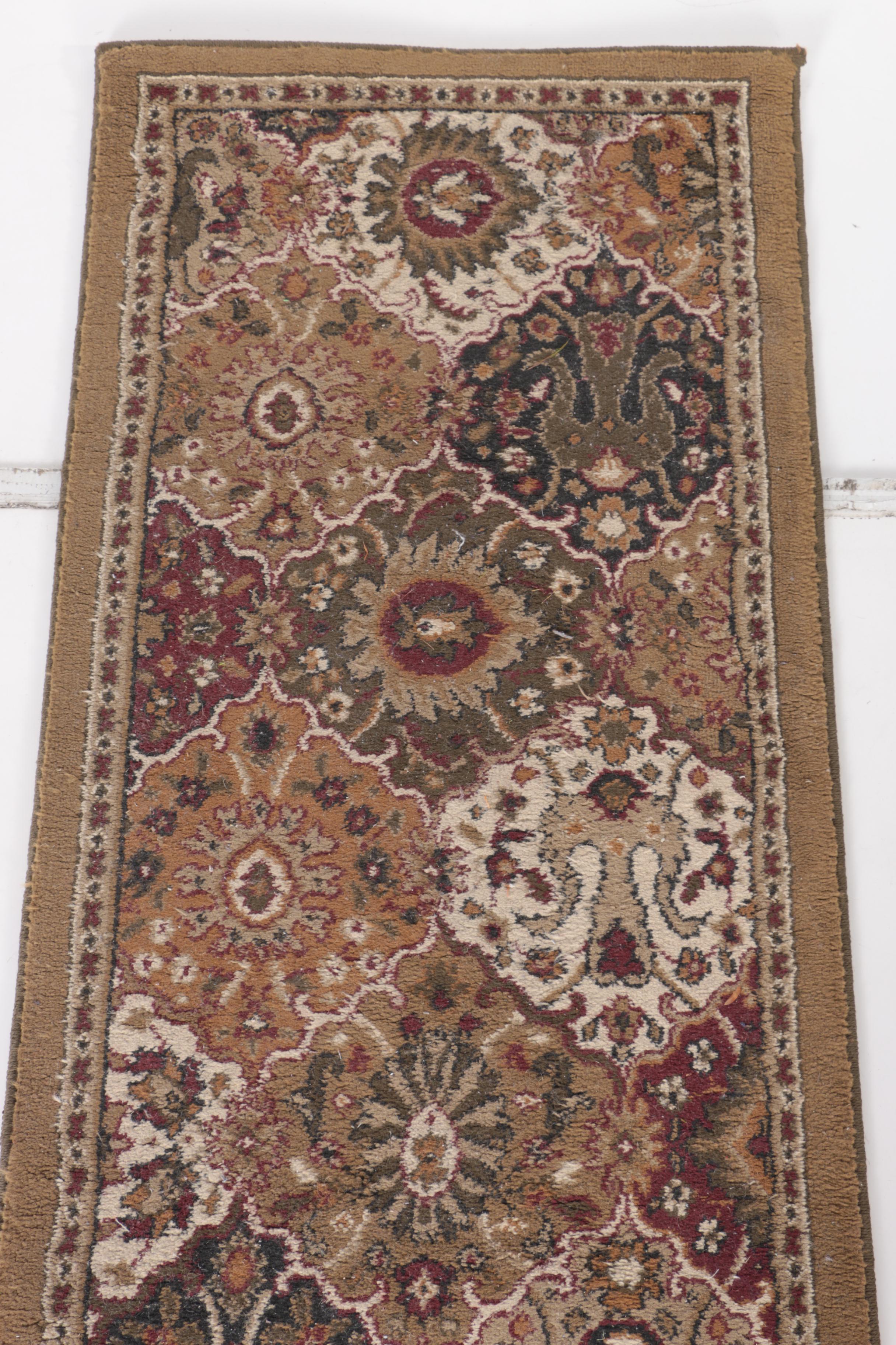 Power-Loomed Palmette-Lattice Carpet Runner