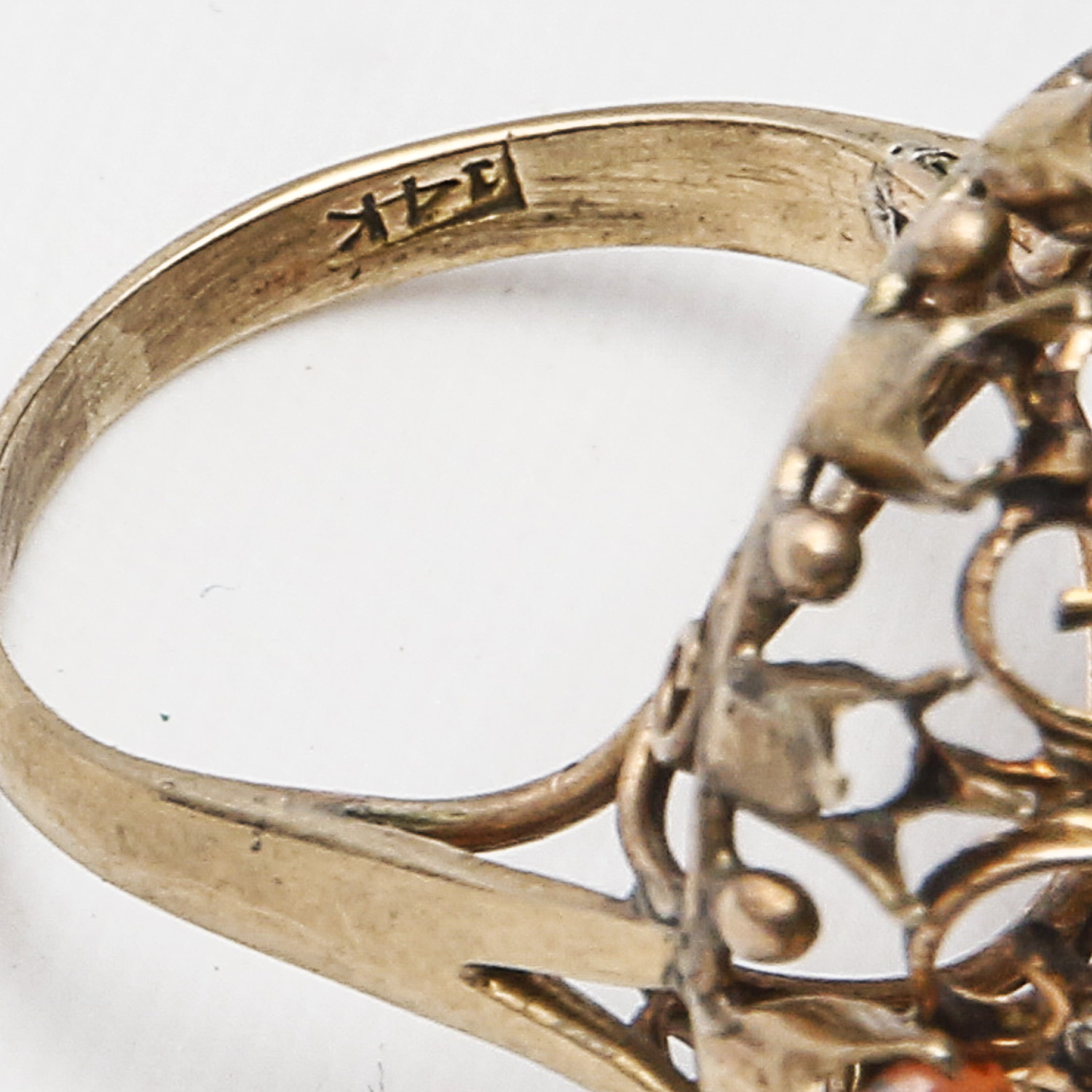 14K Gold and Gemstone Filigree Ring