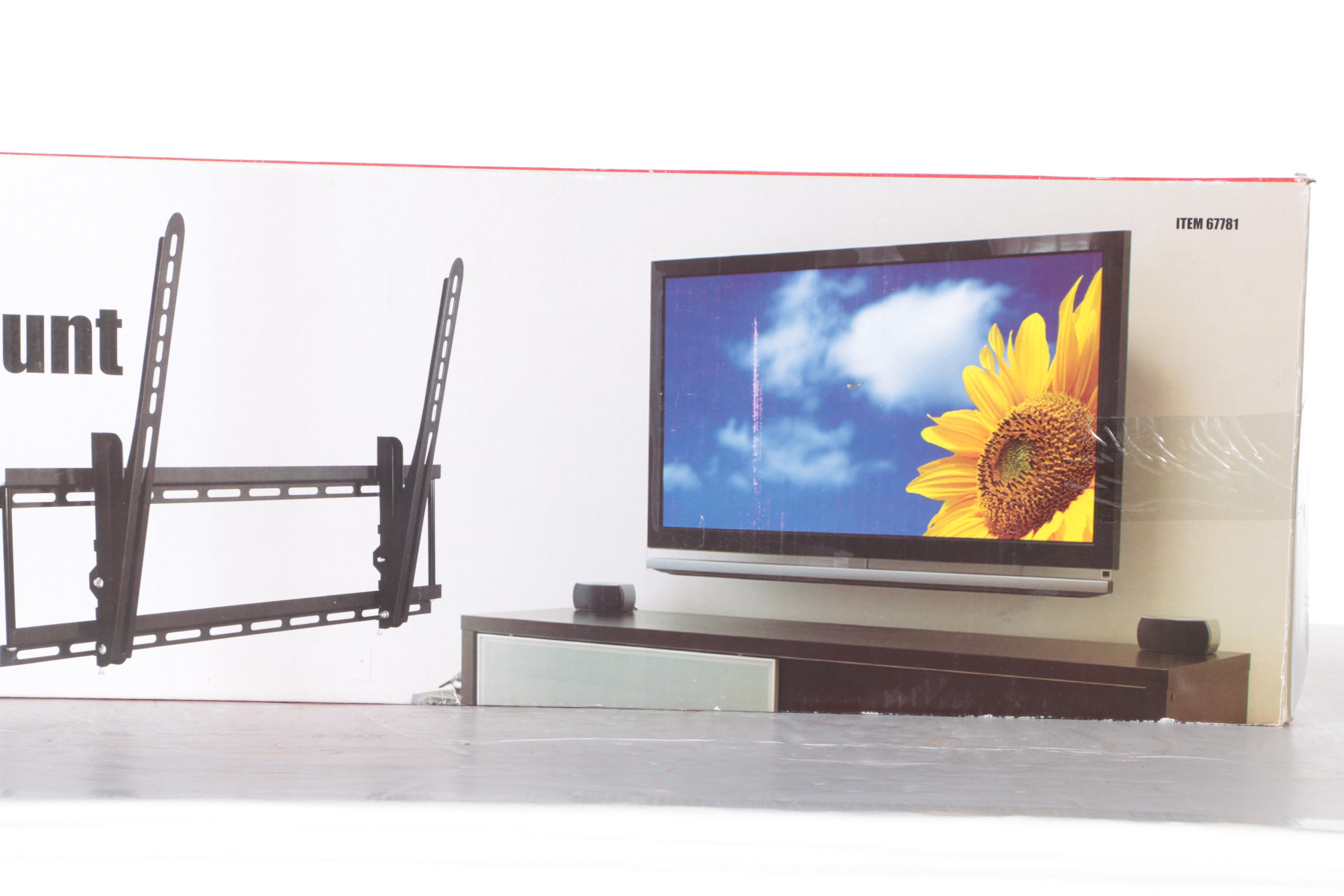 Pair of Flat Panel Television Wall Mounts