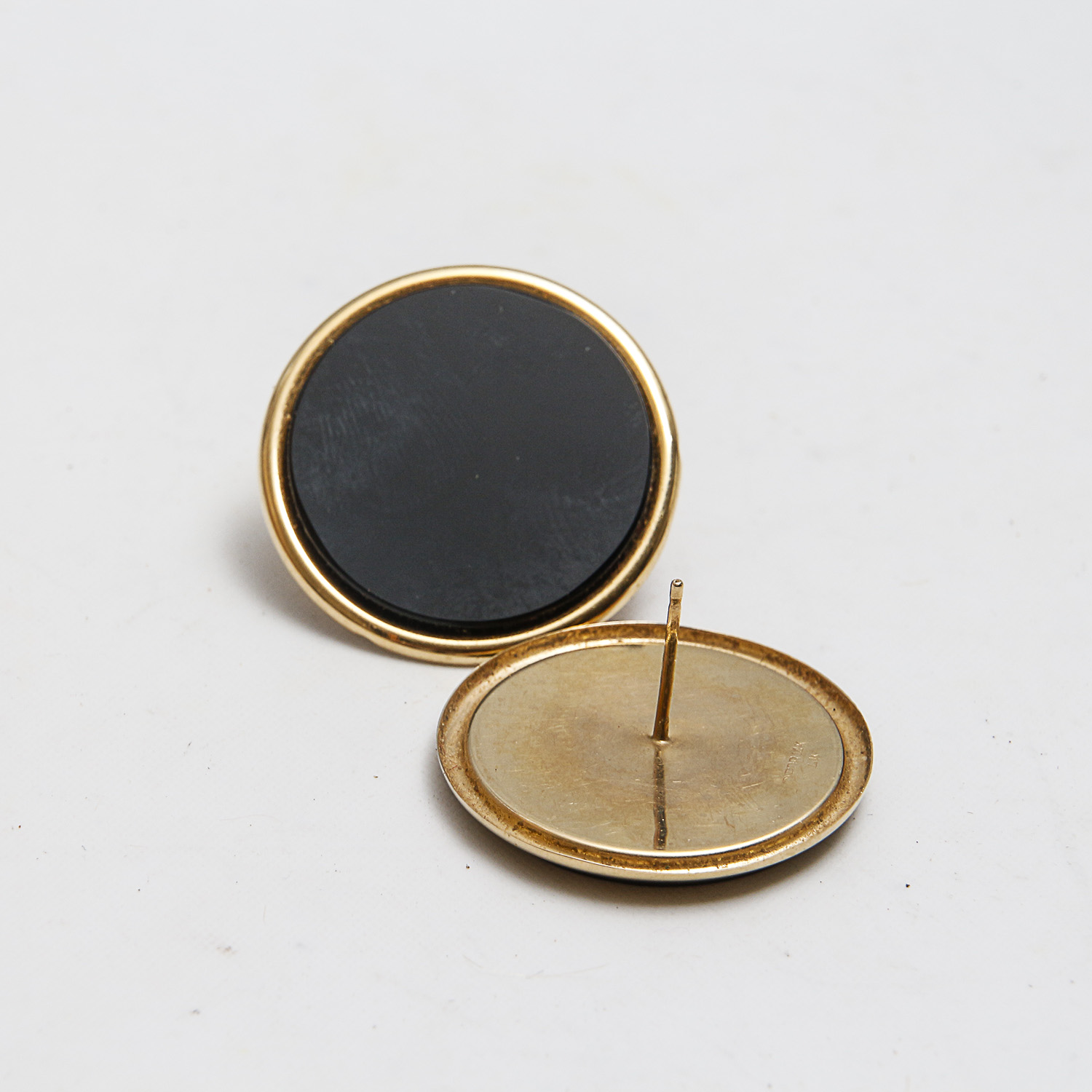 Round 14K Yellow Gold and Onyx Earrings
