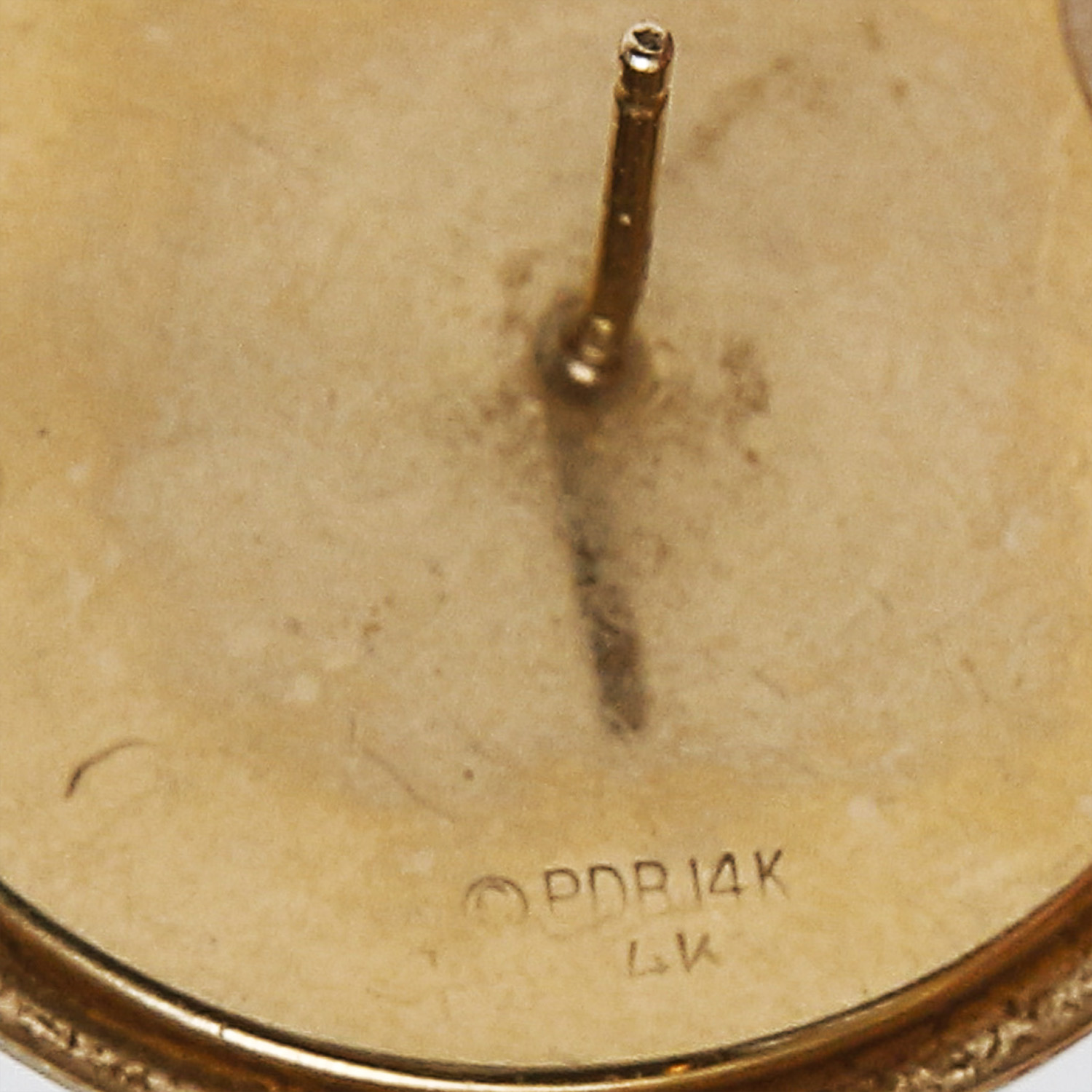 Round 14K Yellow Gold and Onyx Earrings