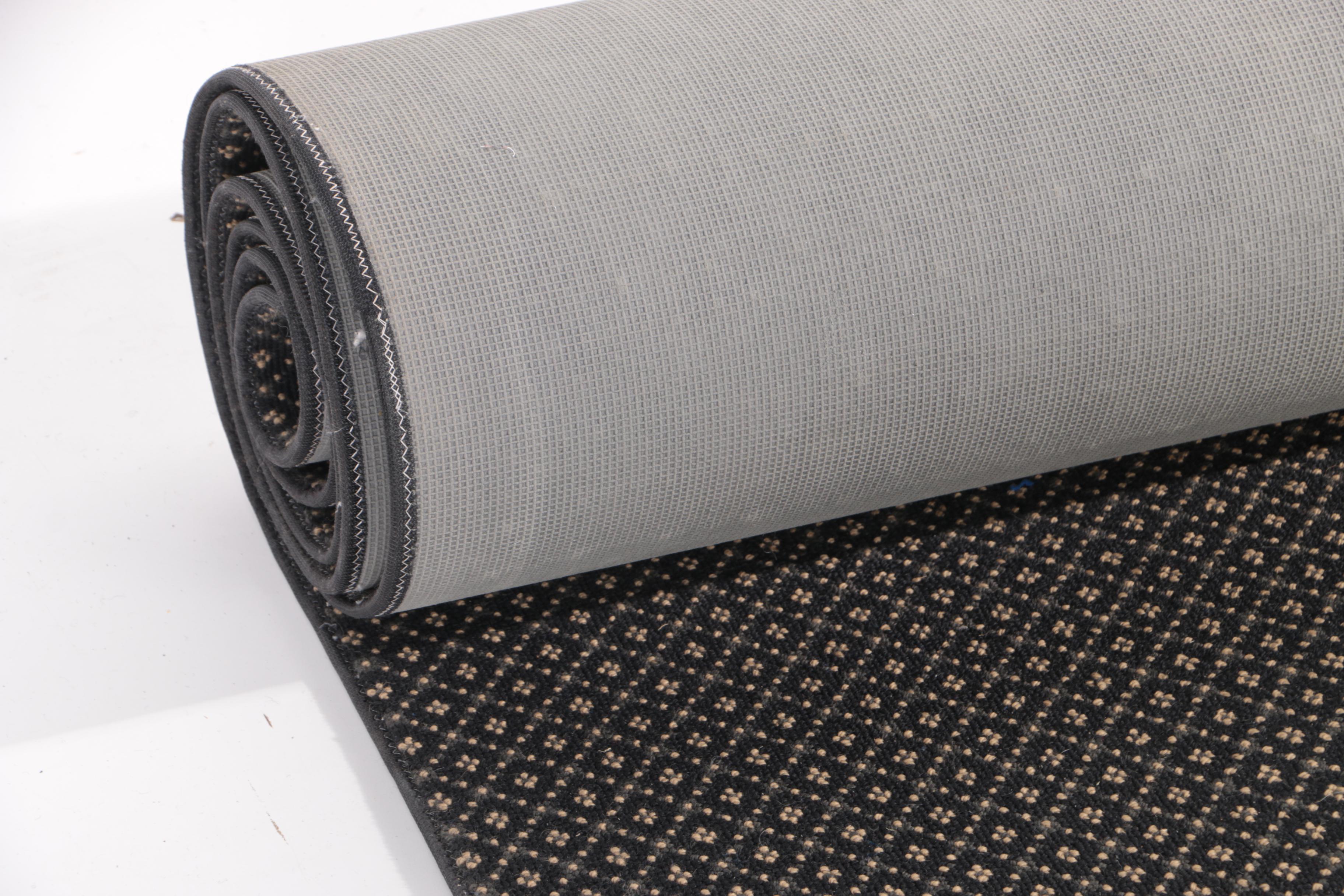 Extra-Long Machine-Made Diamond Lattice Hallway Runner