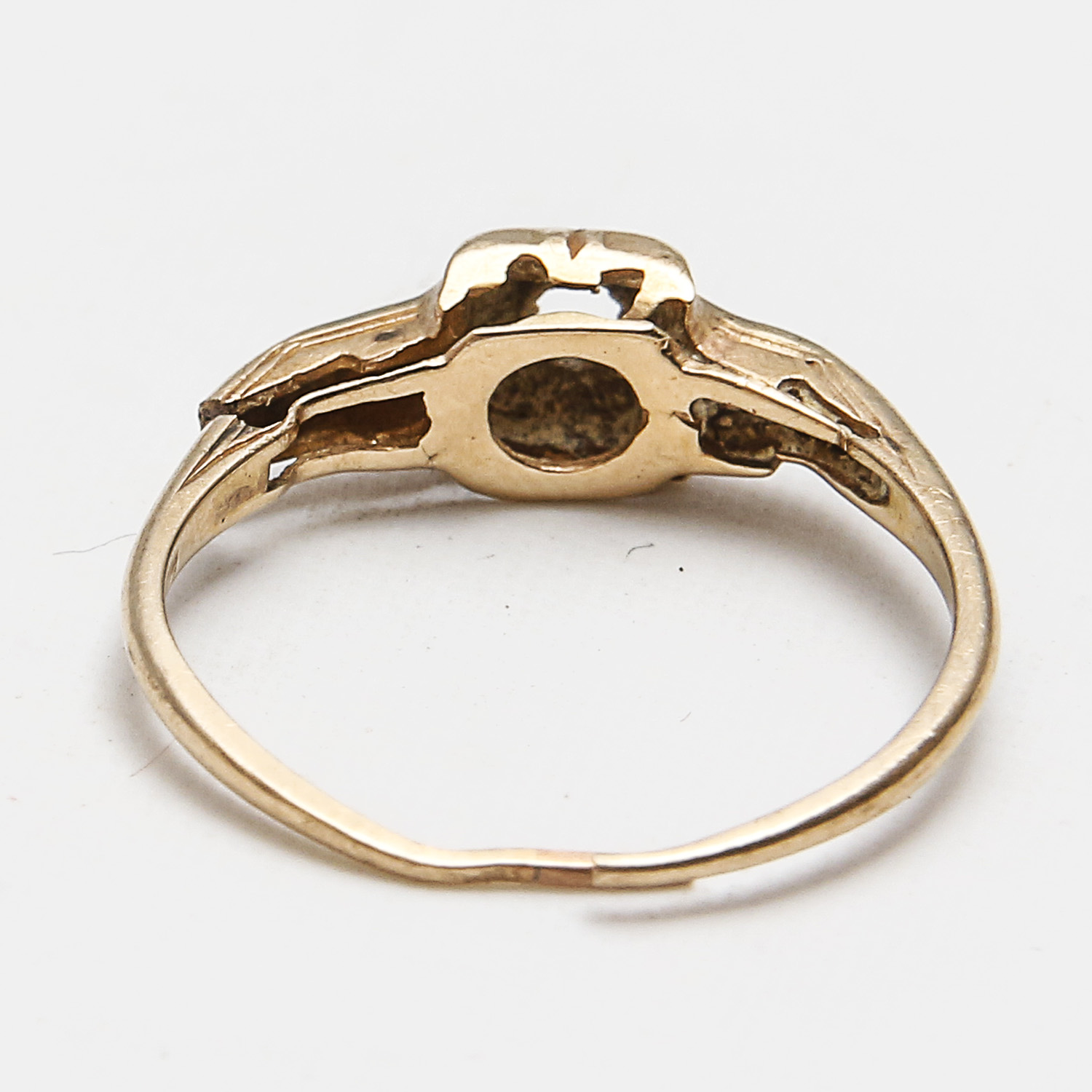 14K Yellow Gold Fragments