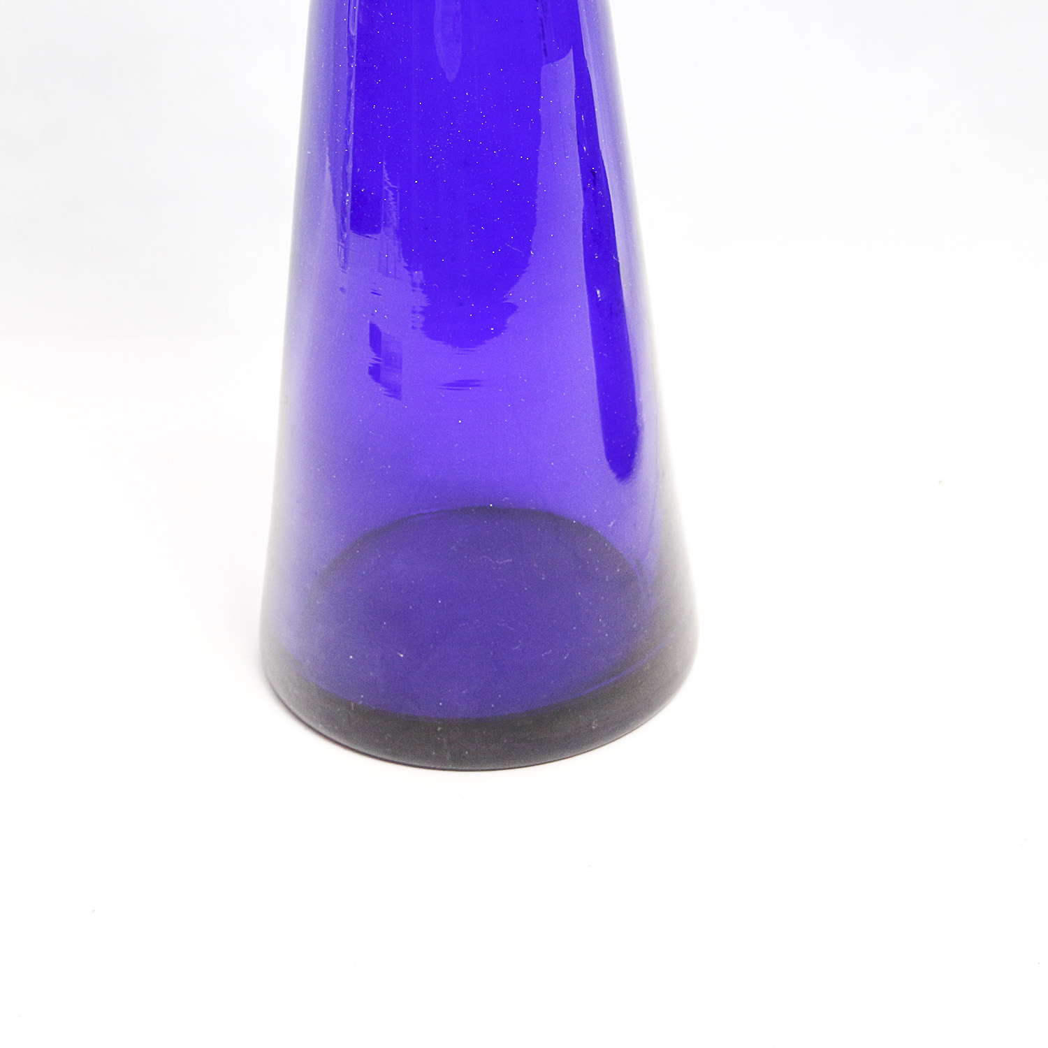 Pair of Italian Art Glass Decanters with Clear Stoppers Featuring V. Nason & Co.