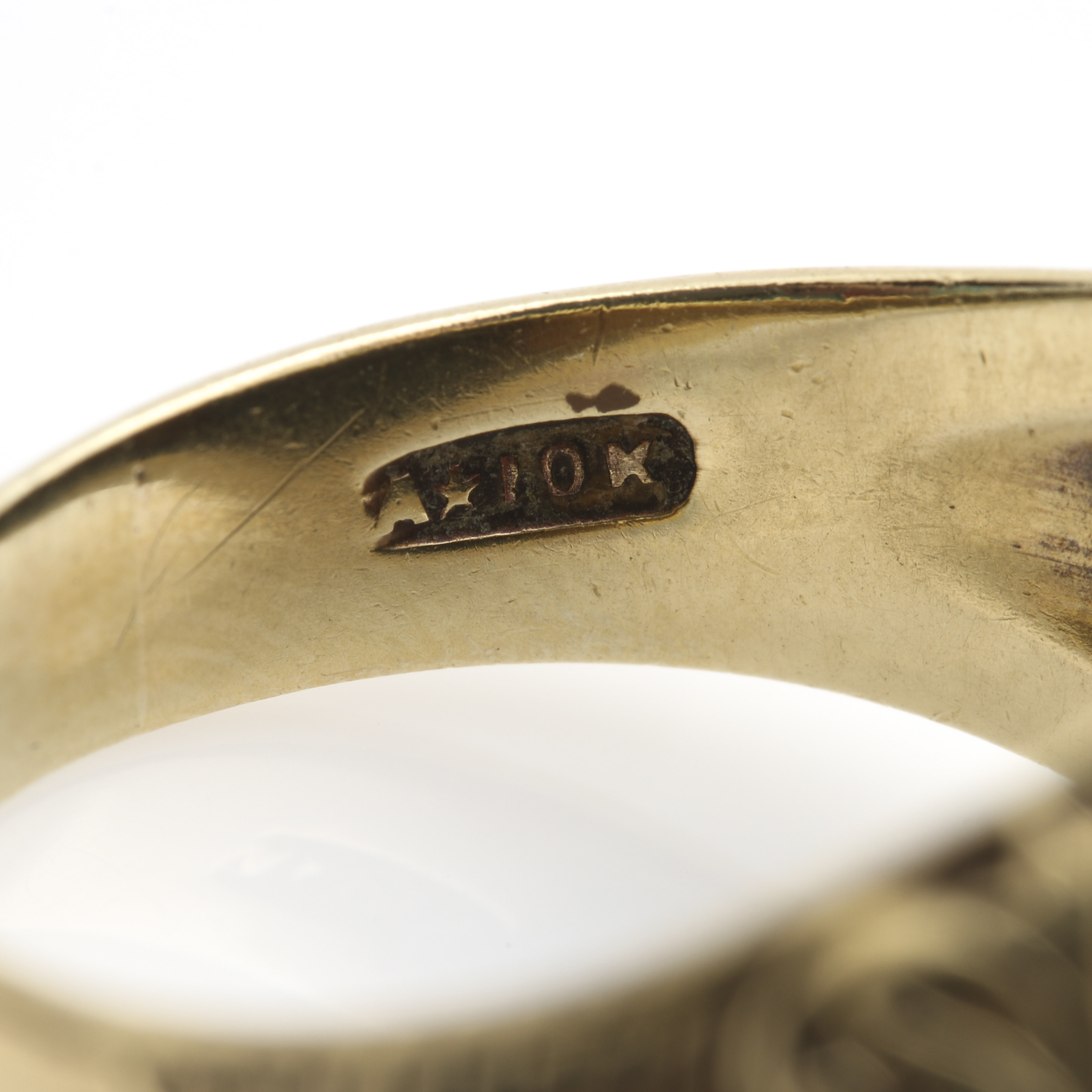 10K Yellow Gold Bloodstone Intaglio Ring