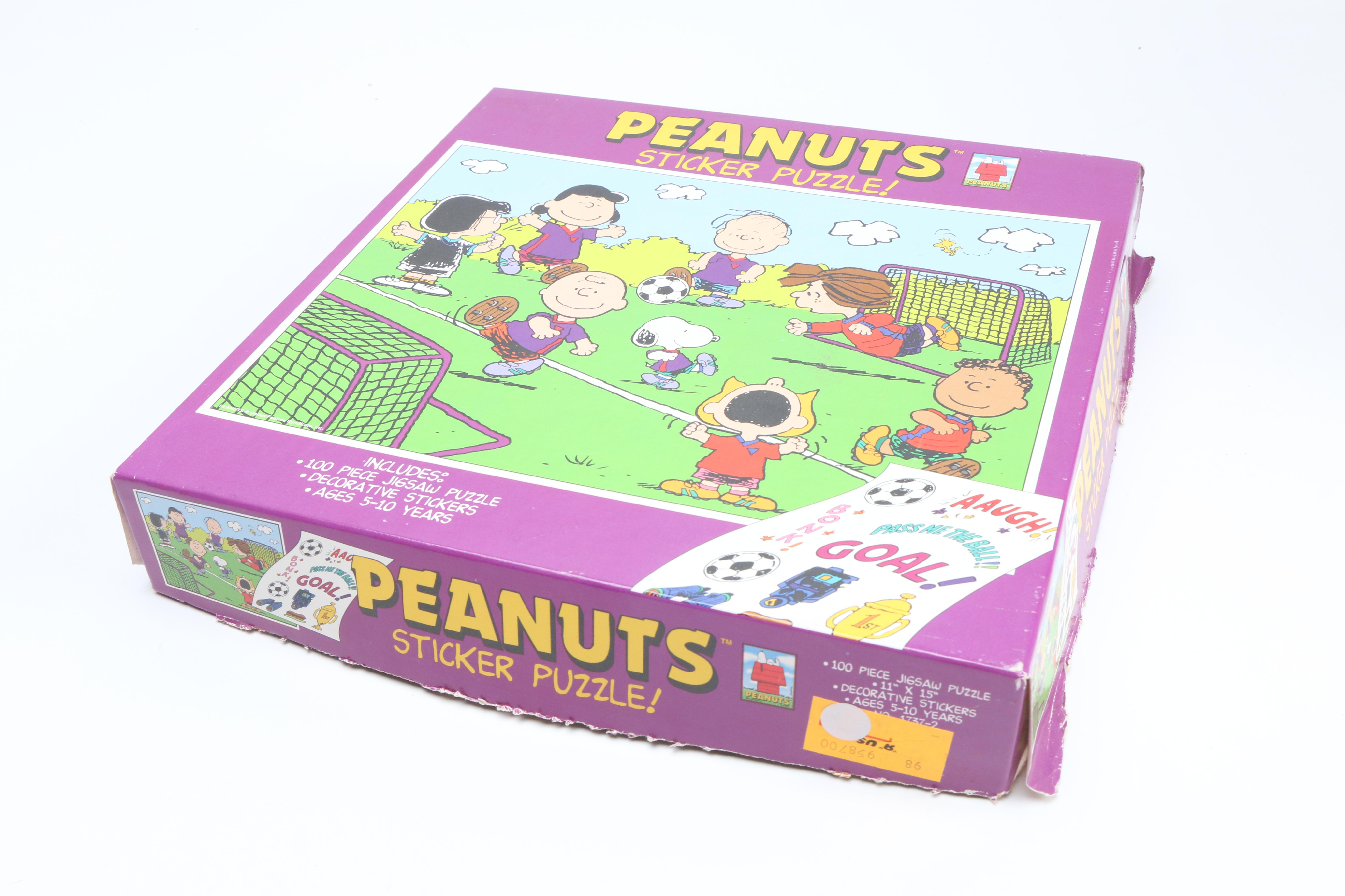 "Peanuts" Card Game and Jigsaw Puzzles