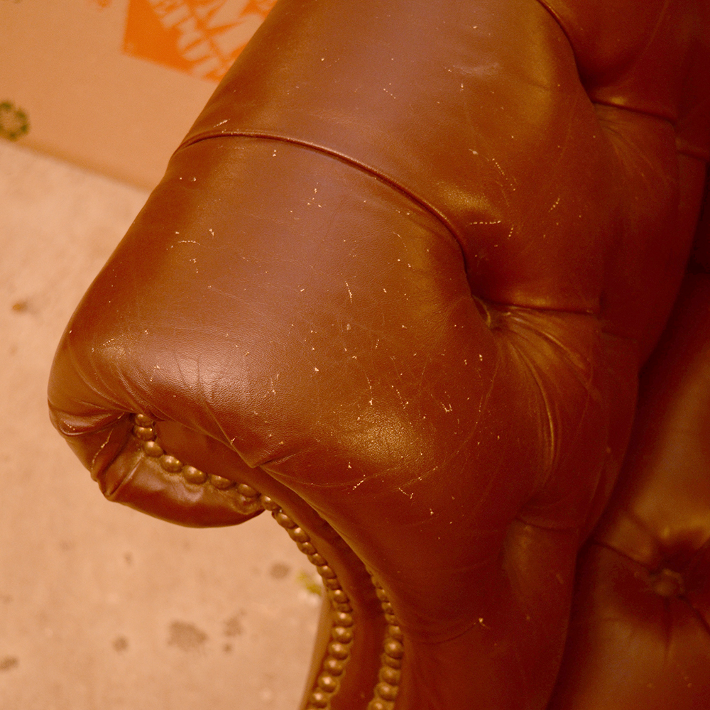 Contemporary Tufted Leather Settee