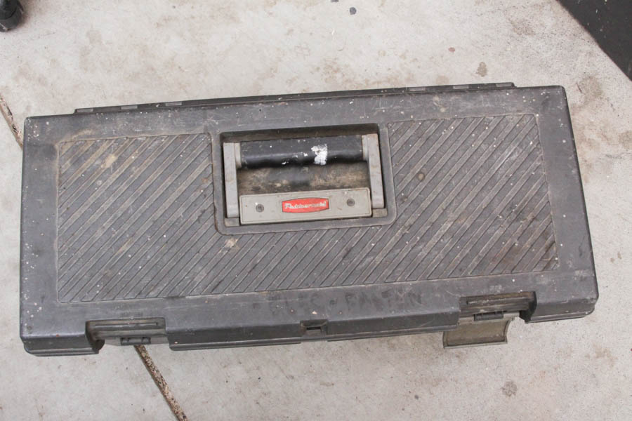 Rubbermaid Toolbox with Tools