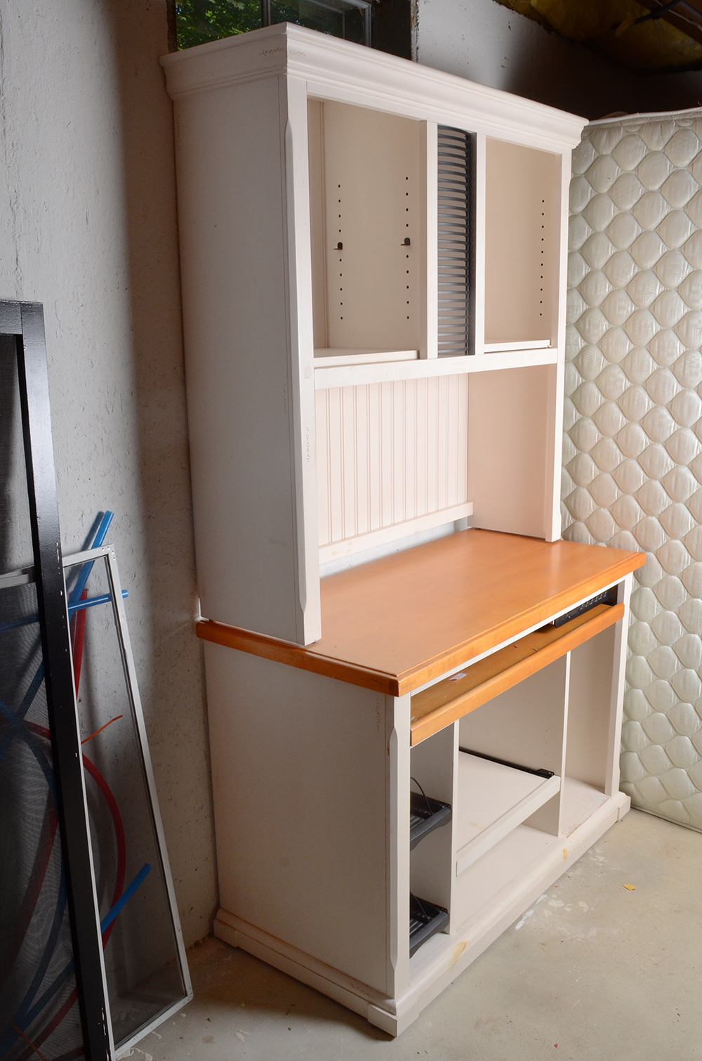 Computer Desk With Hutch