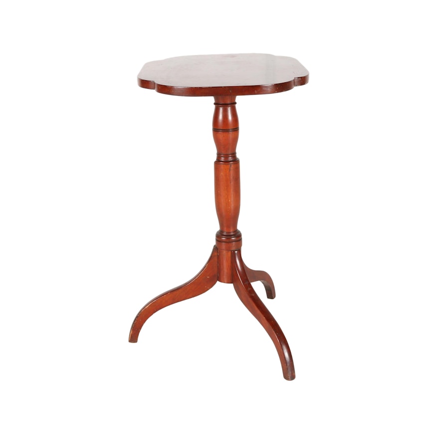 Early 19th Century Federal Cherry Candlestand