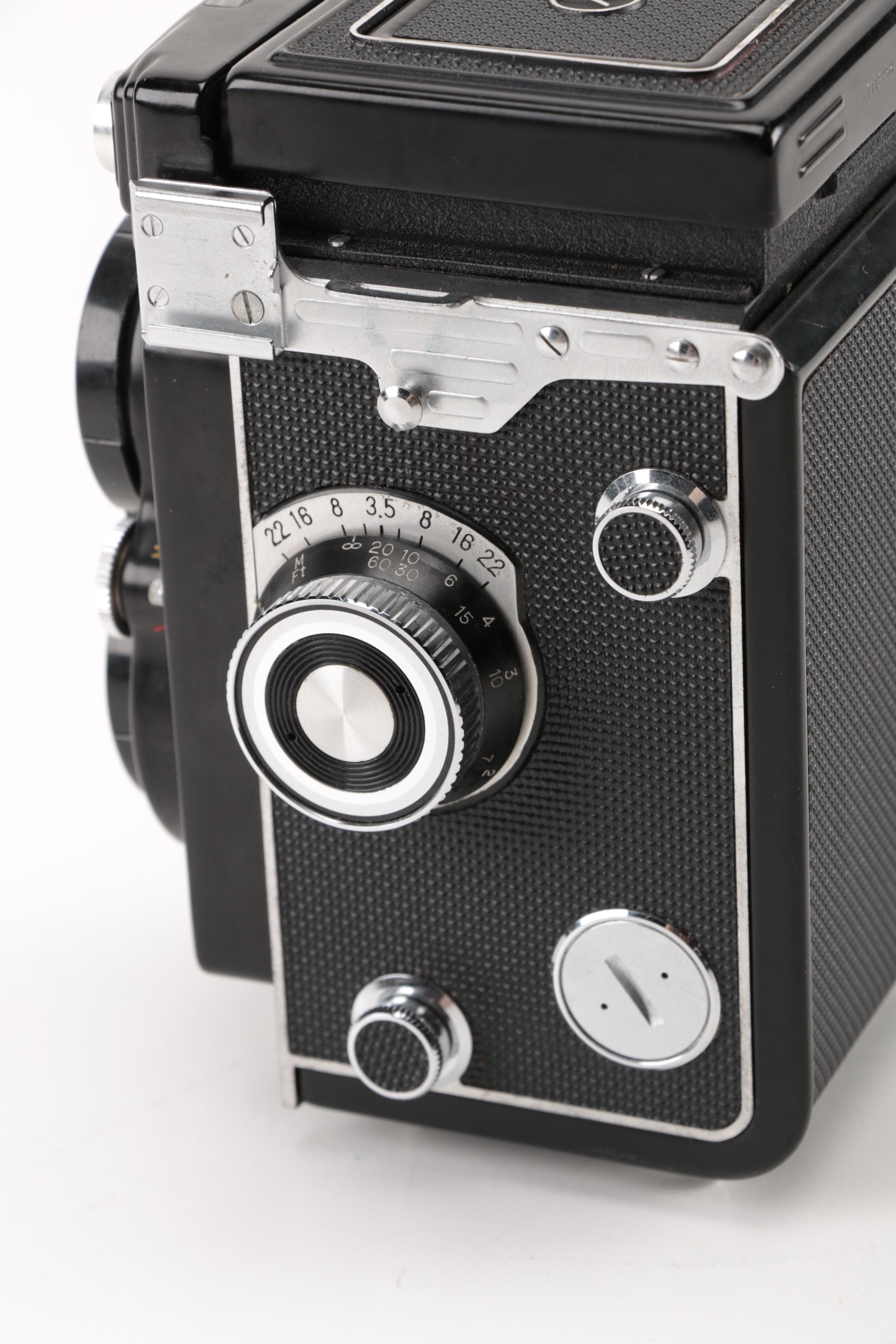 Late 1960s Yashica Mat-124 TLR Camera