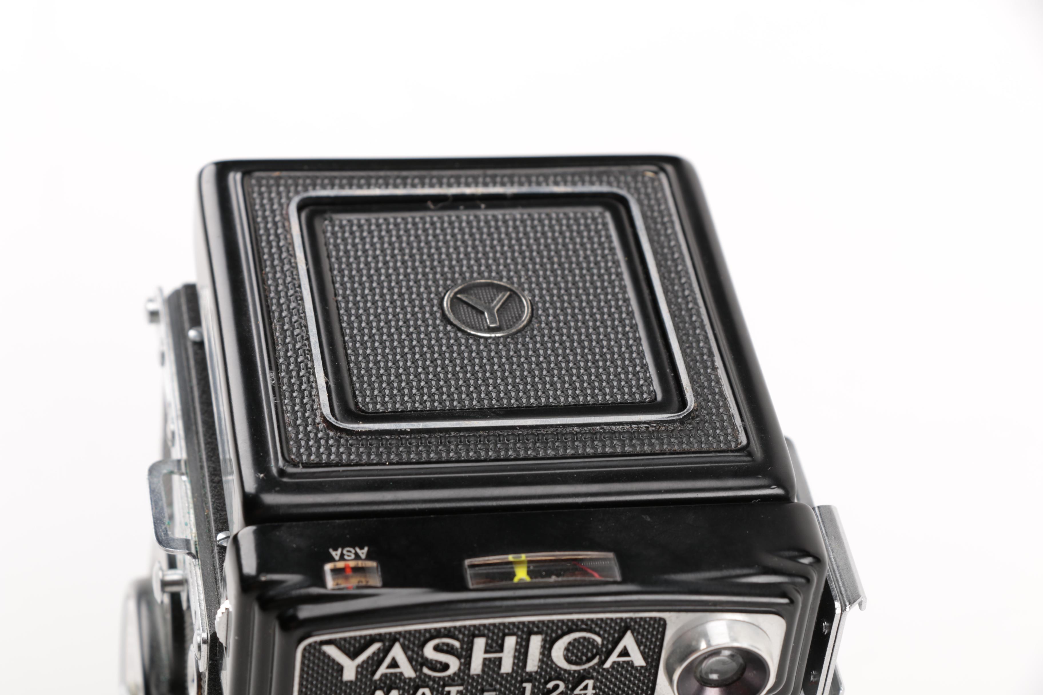 Late 1960s Yashica Mat-124 TLR Camera