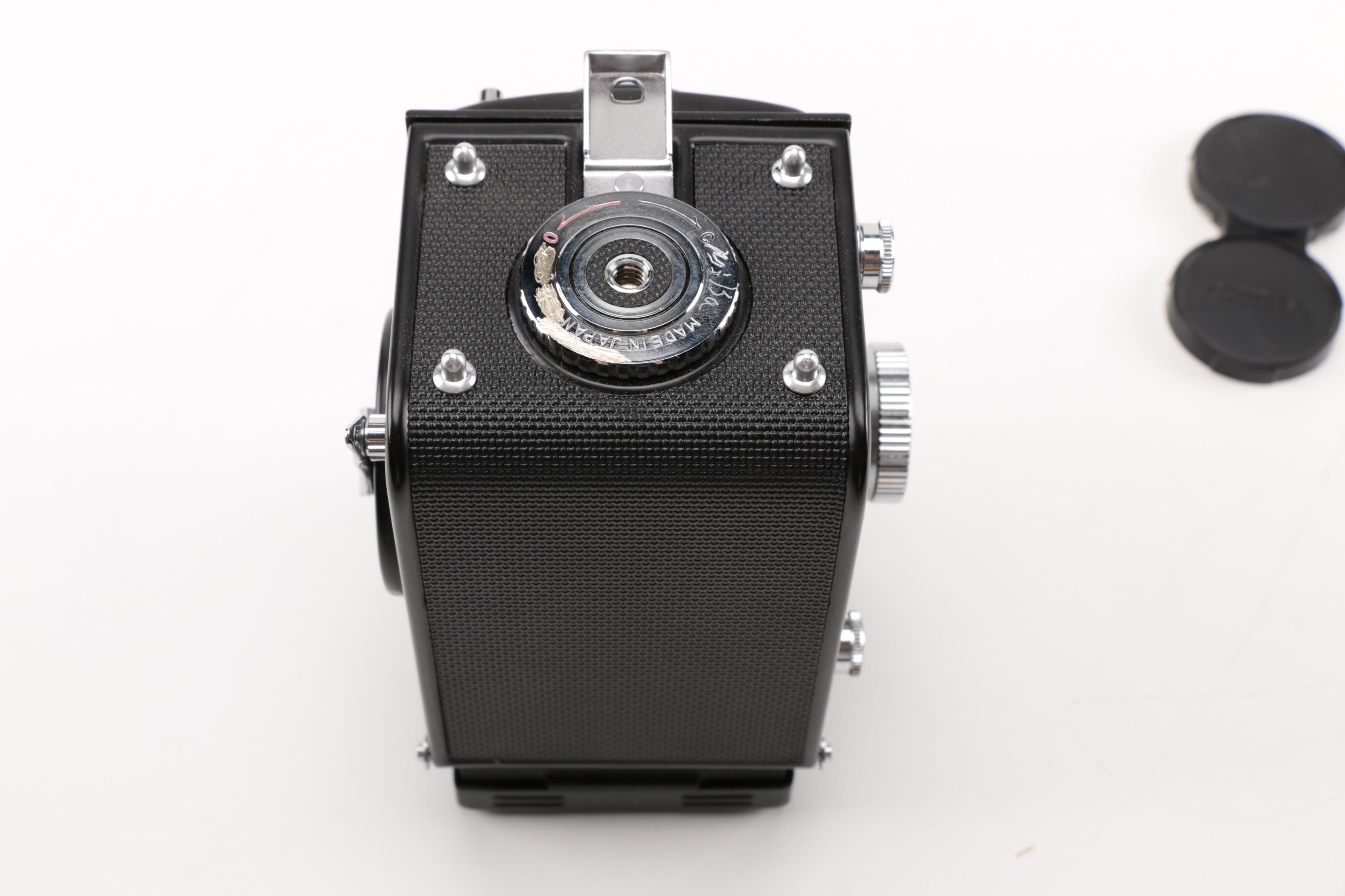 Late 1960s Yashica Mat-124 TLR Camera