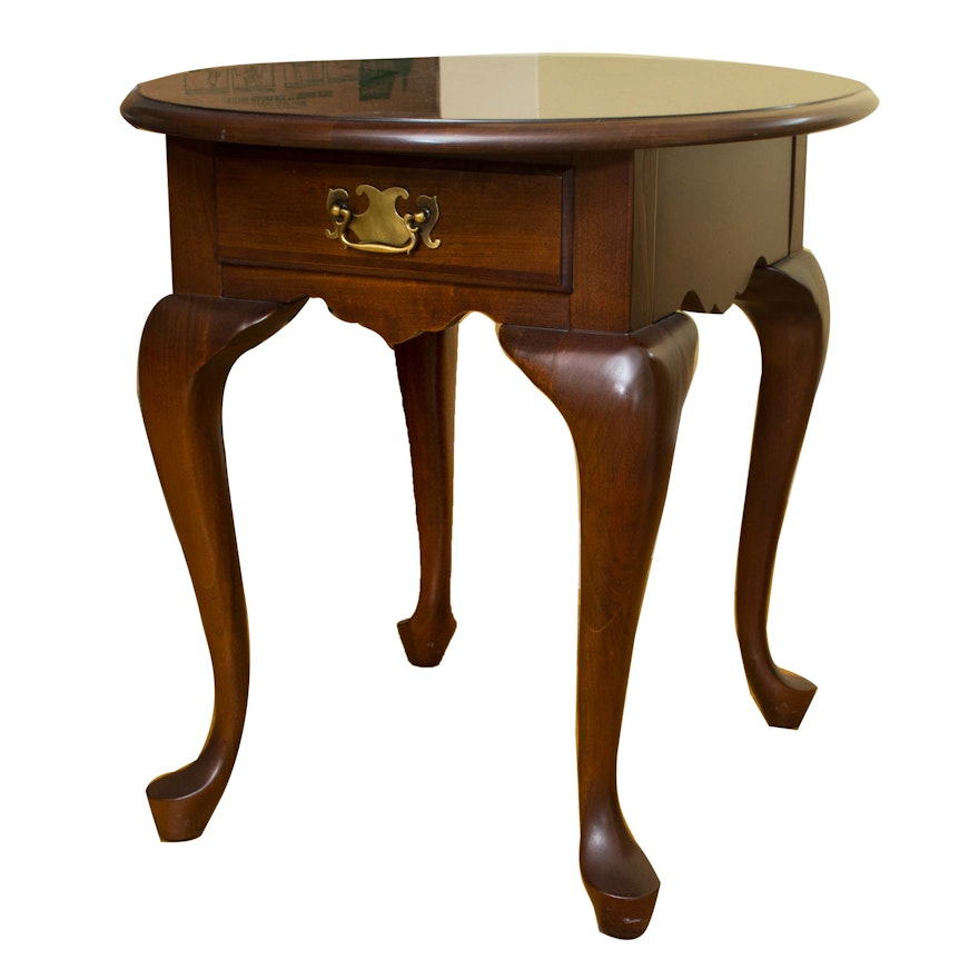 Pennsylvania House Oval Queen Anne Style Accent Table