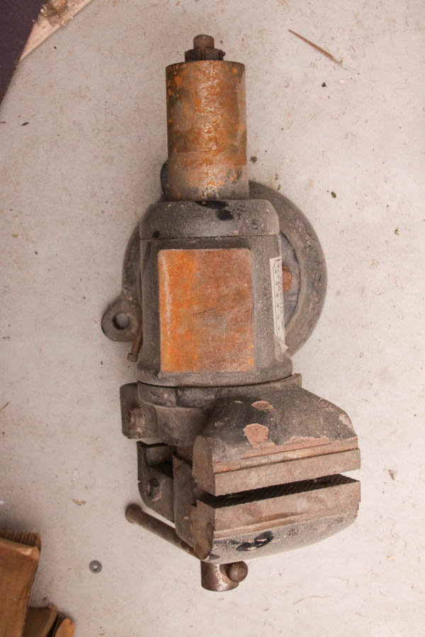 Alltrade Professional Bench Vise