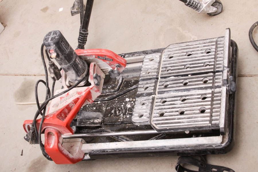 Husky Tile Saw with Stand